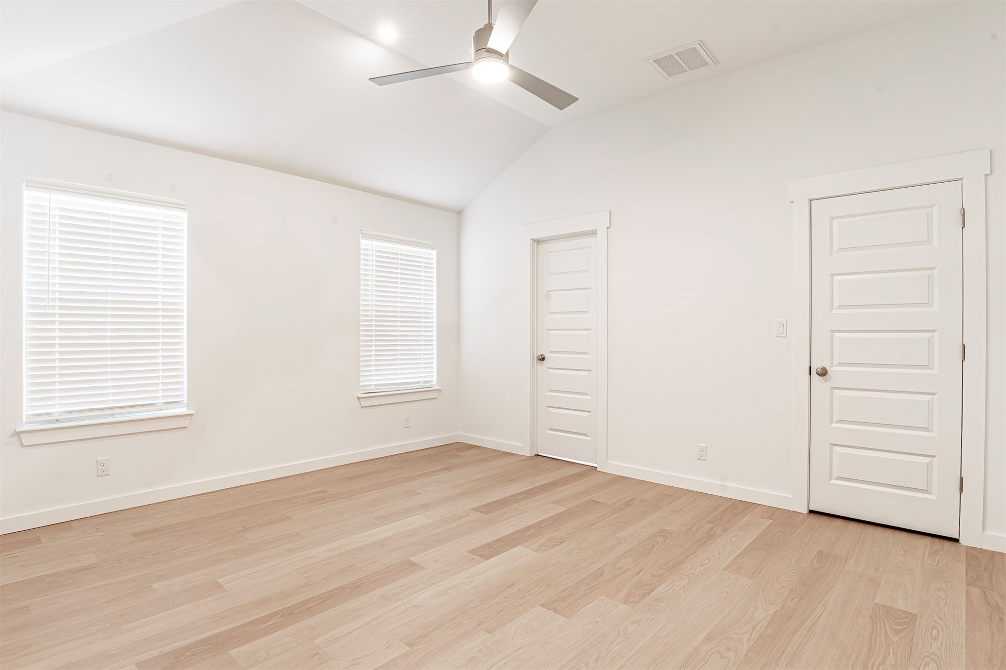 10966 S 271st East Avenue Property Photo 4