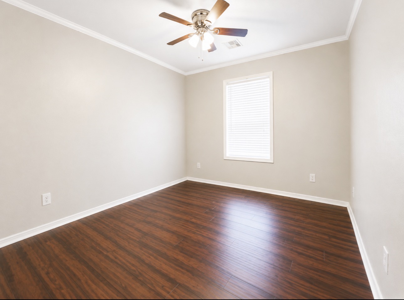534 Rockwood Drive Property Photo 12