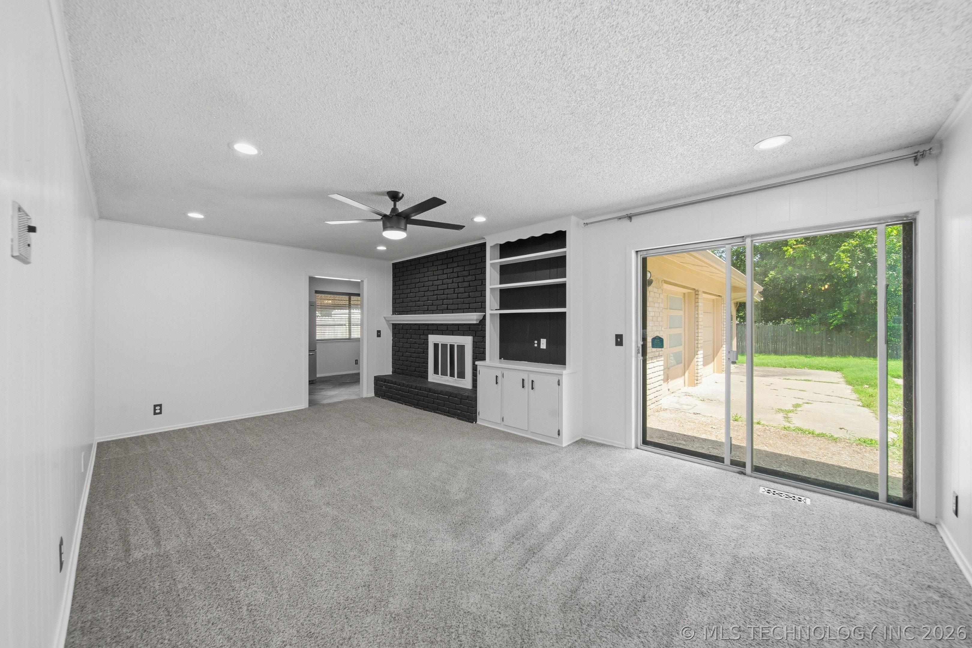 5811 E 61st Place Property Photo 3
