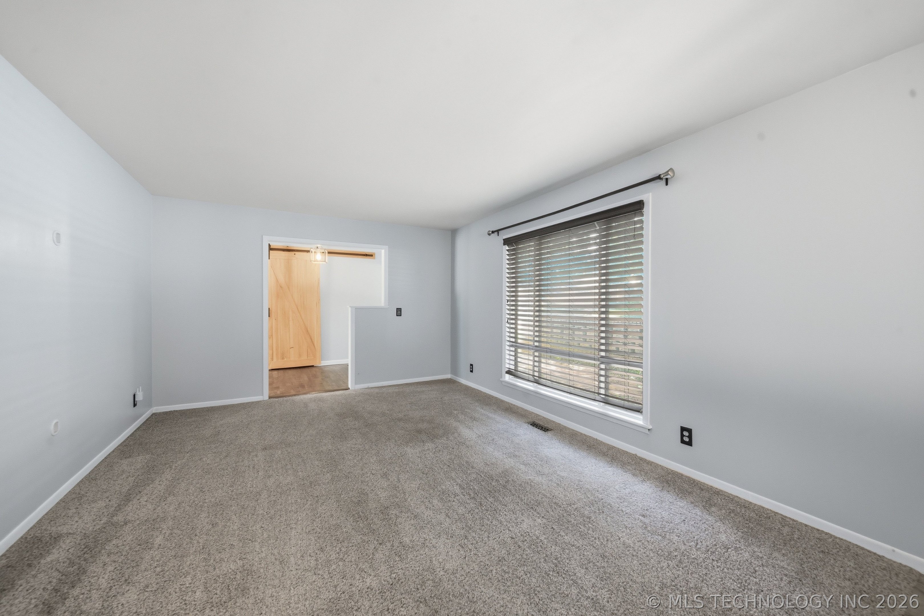5811 E 61st Place Property Photo 6