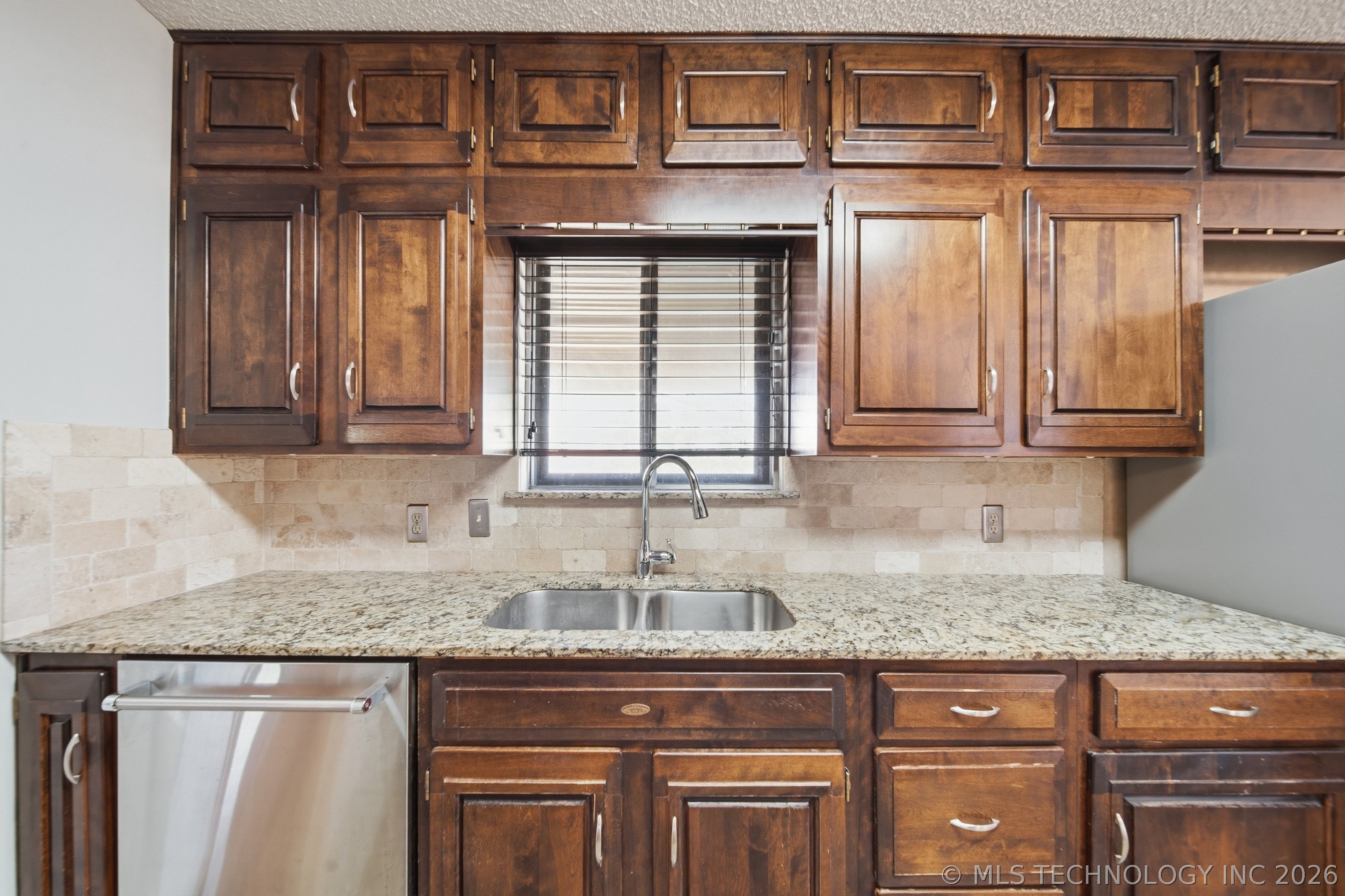 5811 E 61st Place Property Photo 10