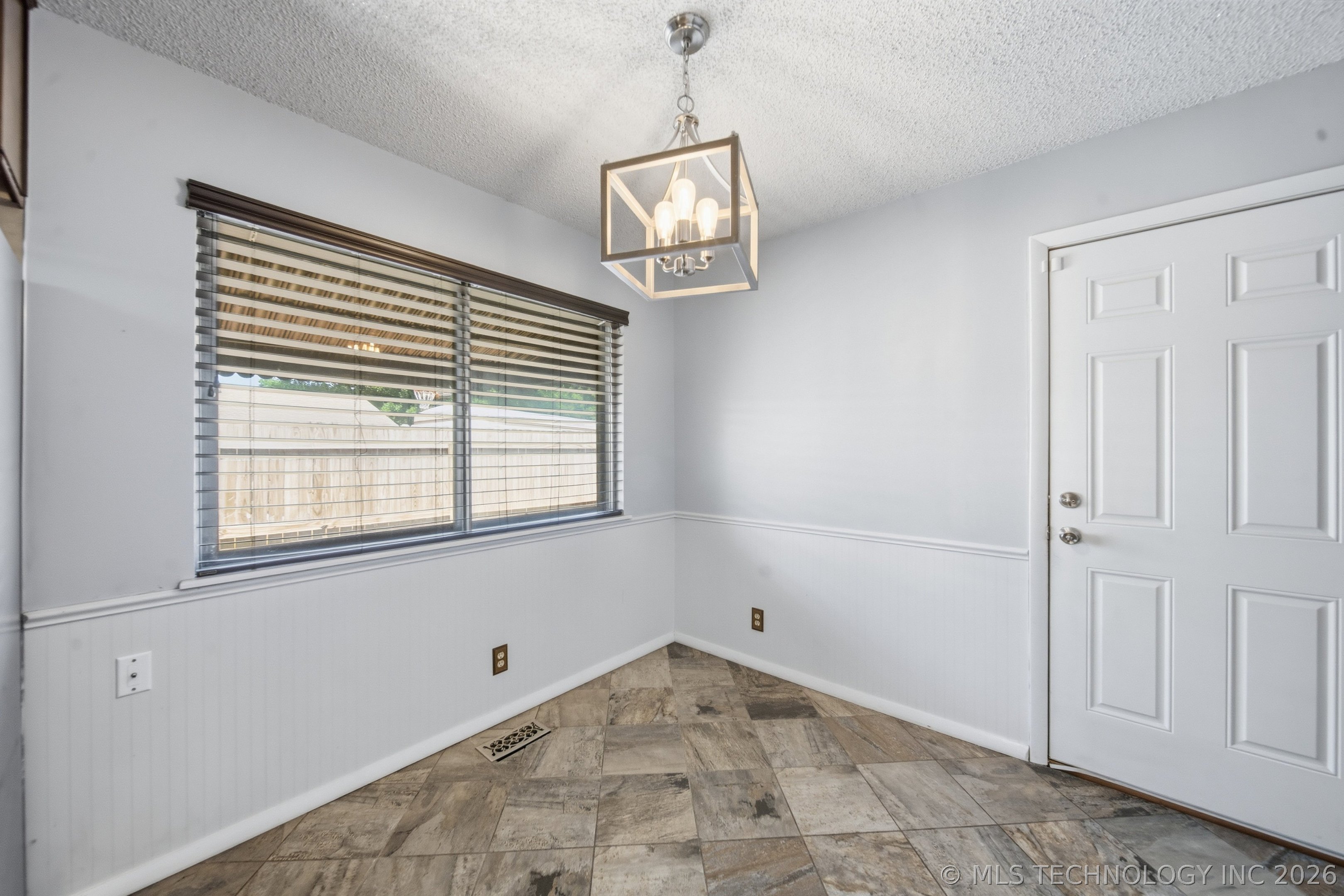 5811 E 61st Place Property Photo 11