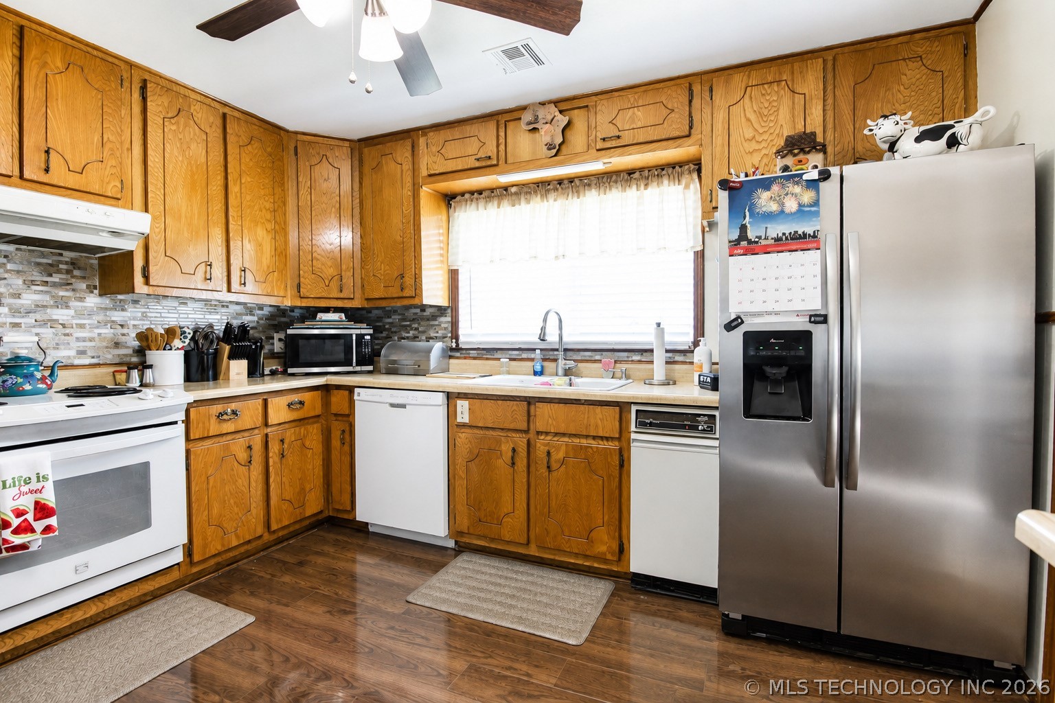 512 E 16th Street Property Photo 8
