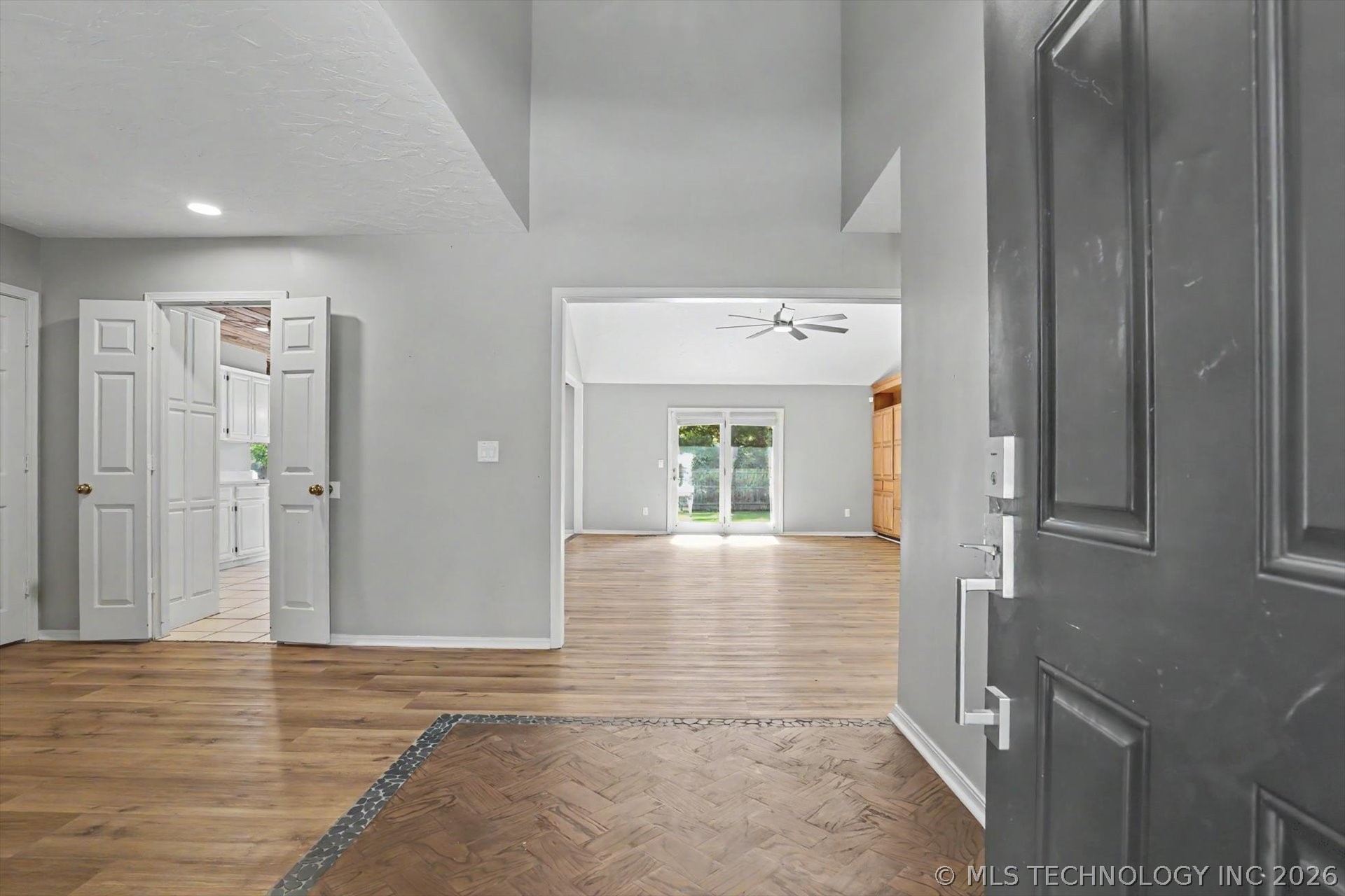2504 Fort Davis Drive Property Photo 5