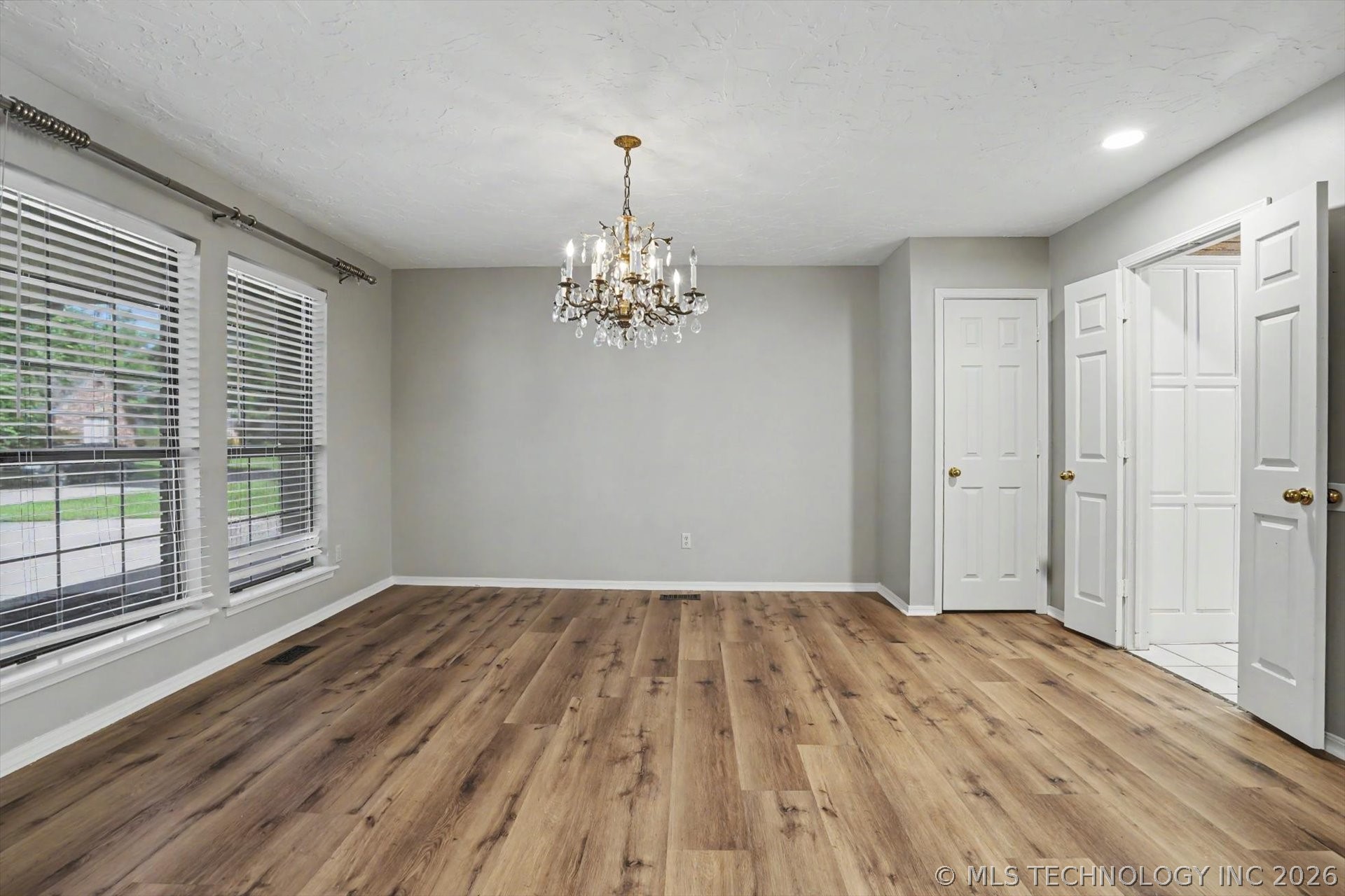 2504 Fort Davis Drive Property Photo 8
