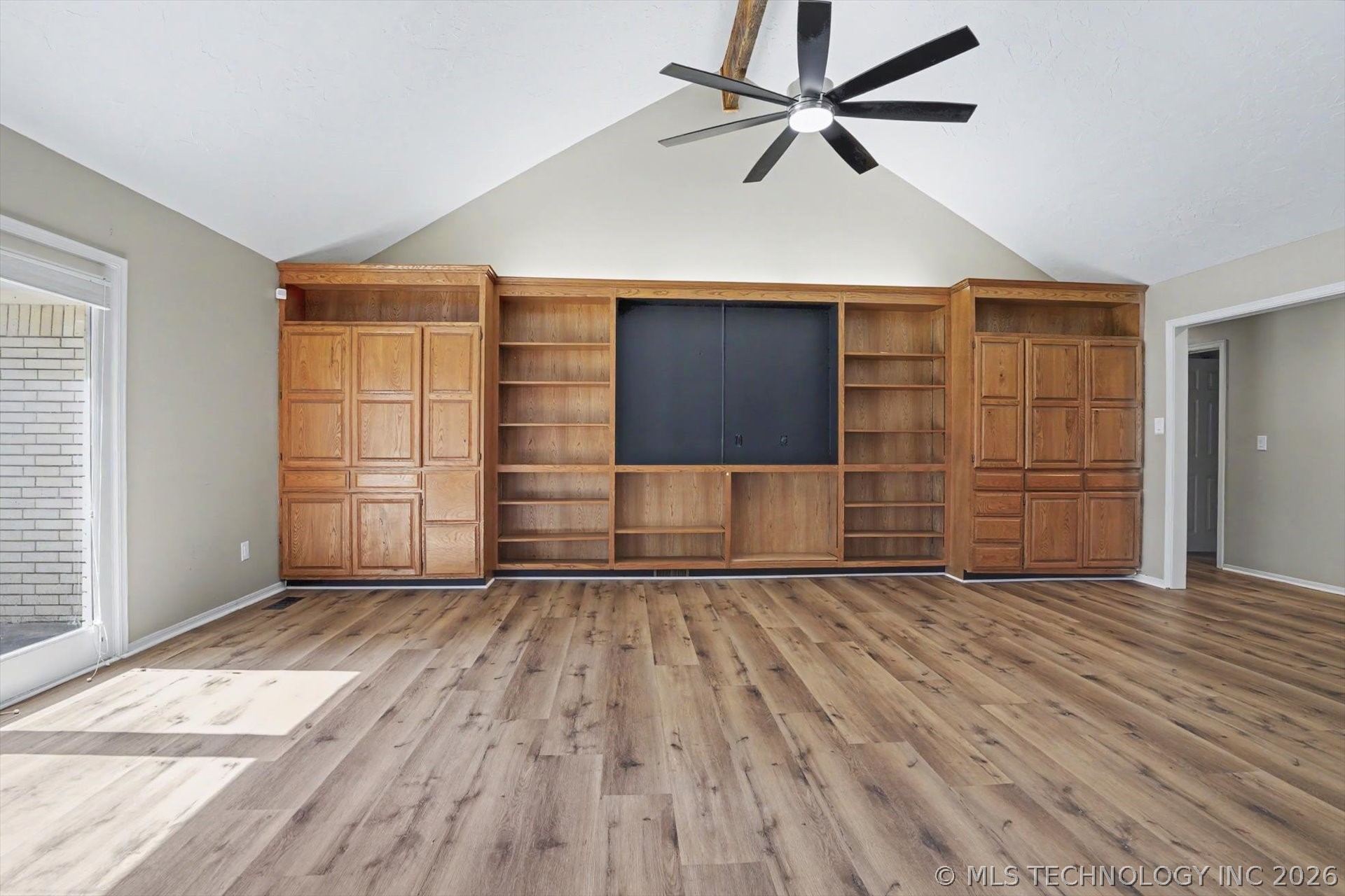 2504 Fort Davis Drive Property Photo 12