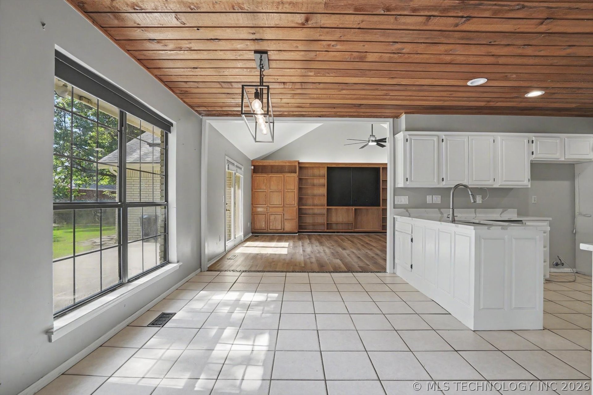 2504 Fort Davis Drive Property Photo 15