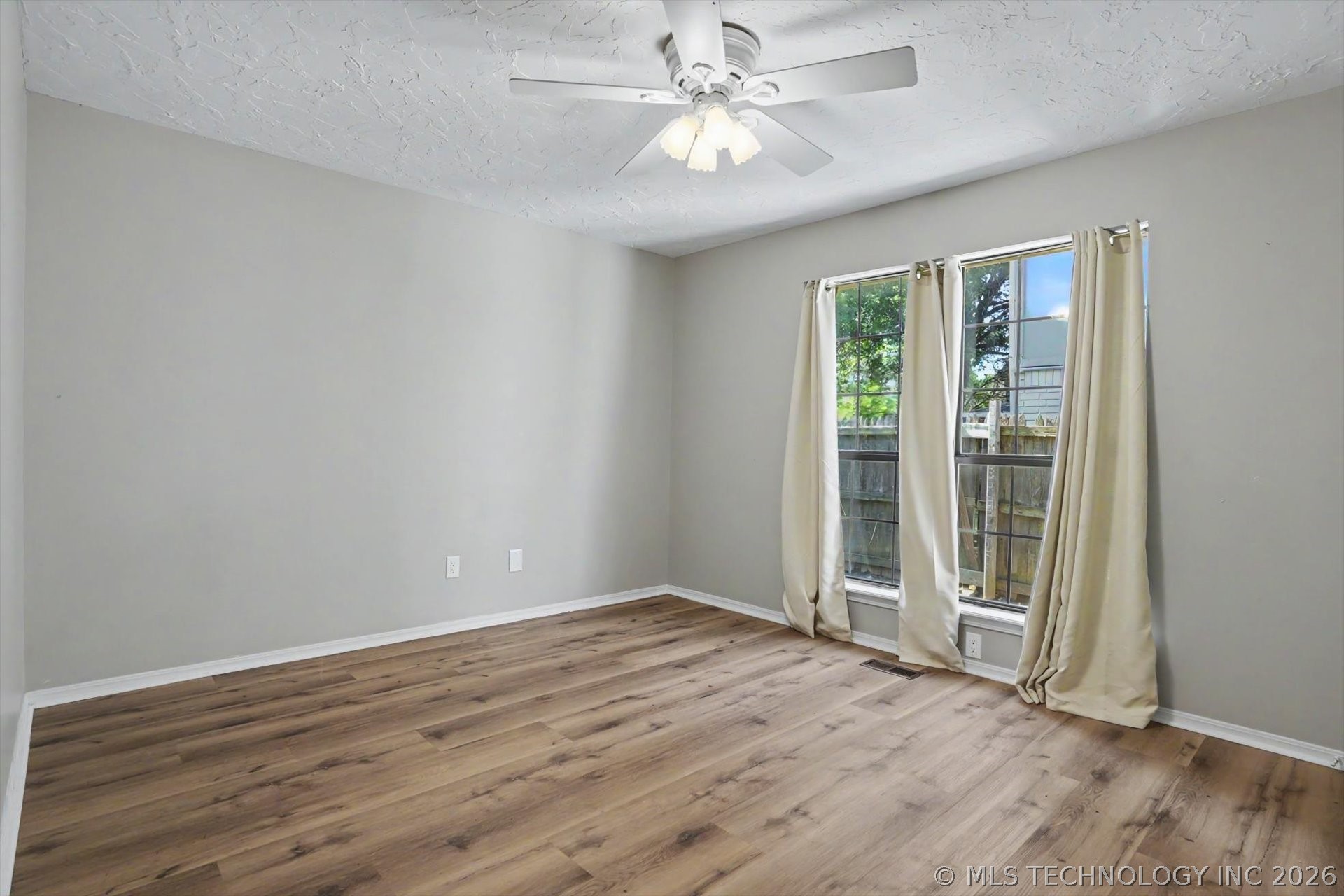 2504 Fort Davis Drive Property Photo 28
