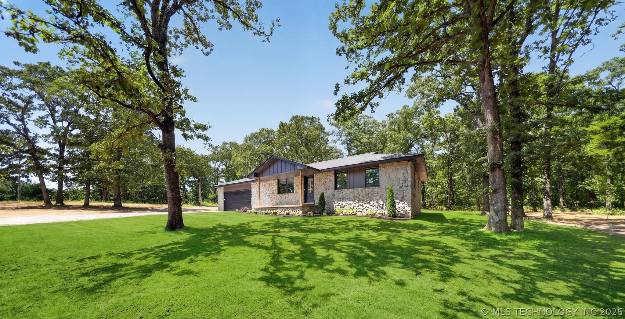 17413 E 380 Road Property Photo 2