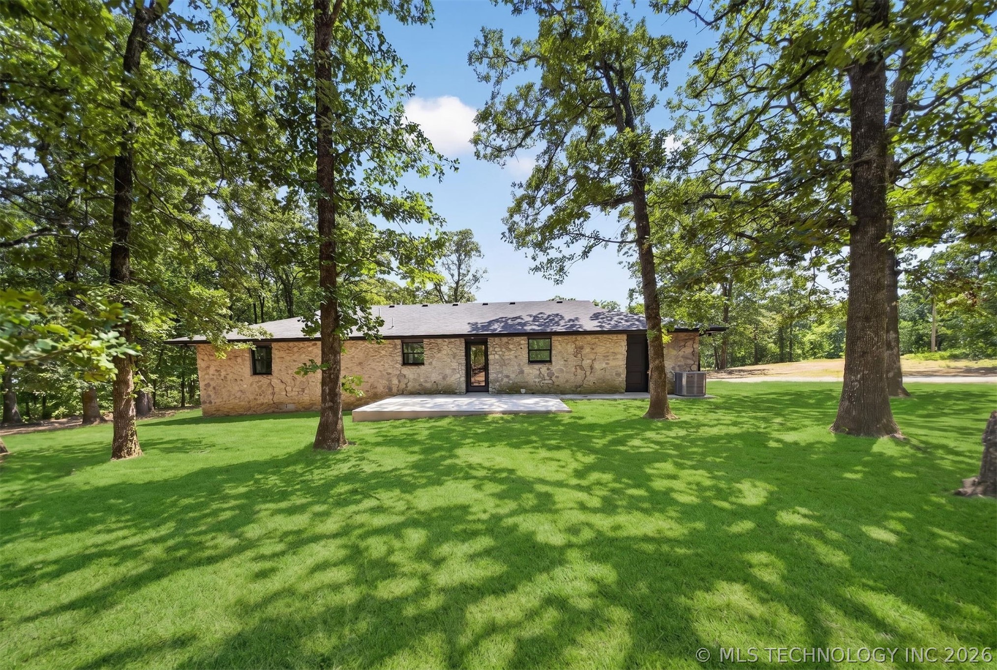 17413 E 380 Road Property Photo 6