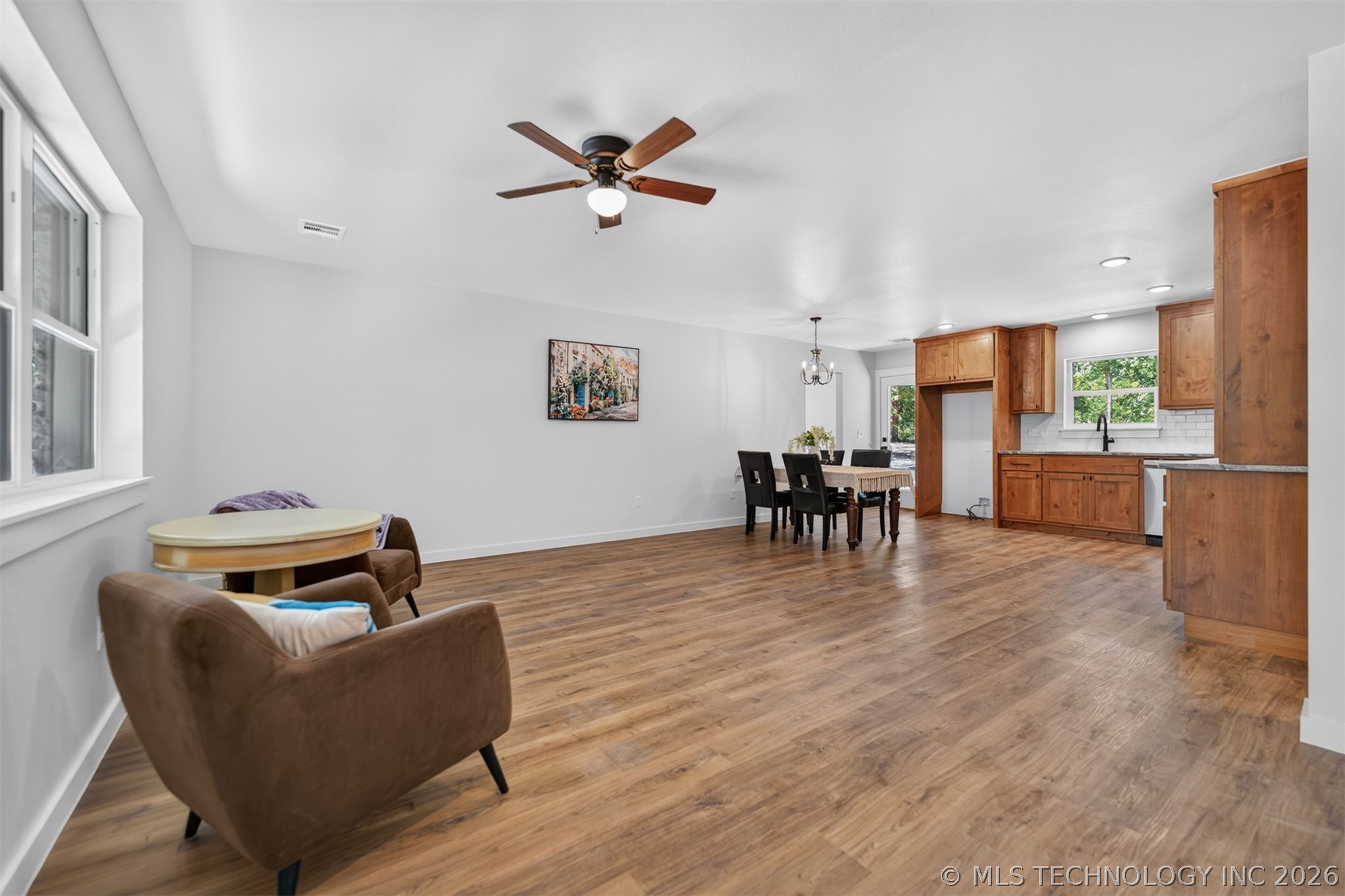 17413 E 380 Road Property Photo 12