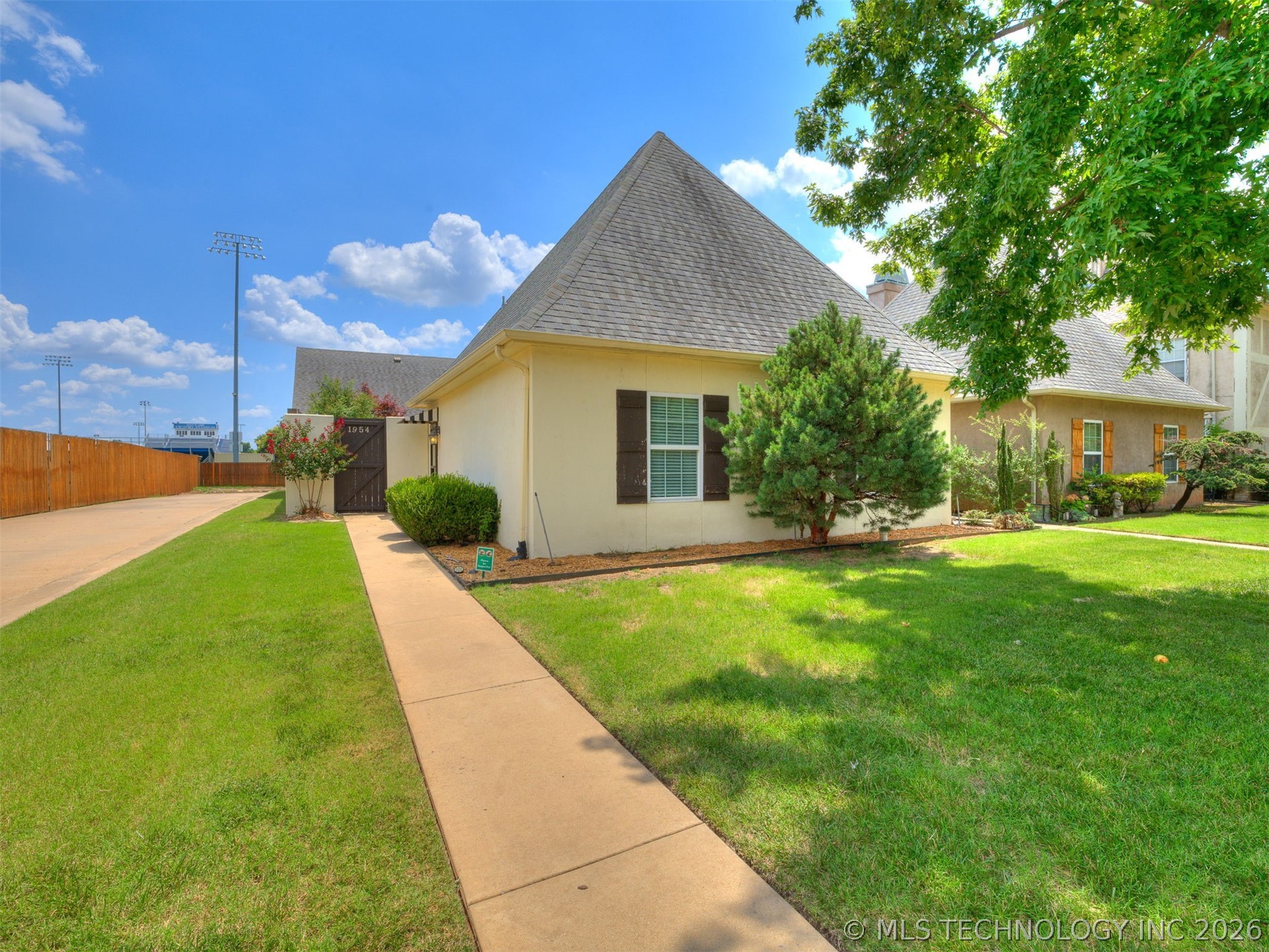 1954 E 74th Place Property Photo