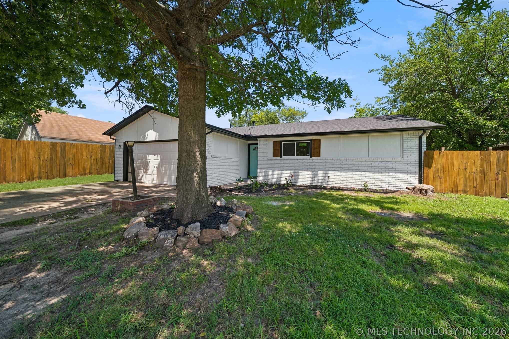 9231 E 58th Street Property Photo 4