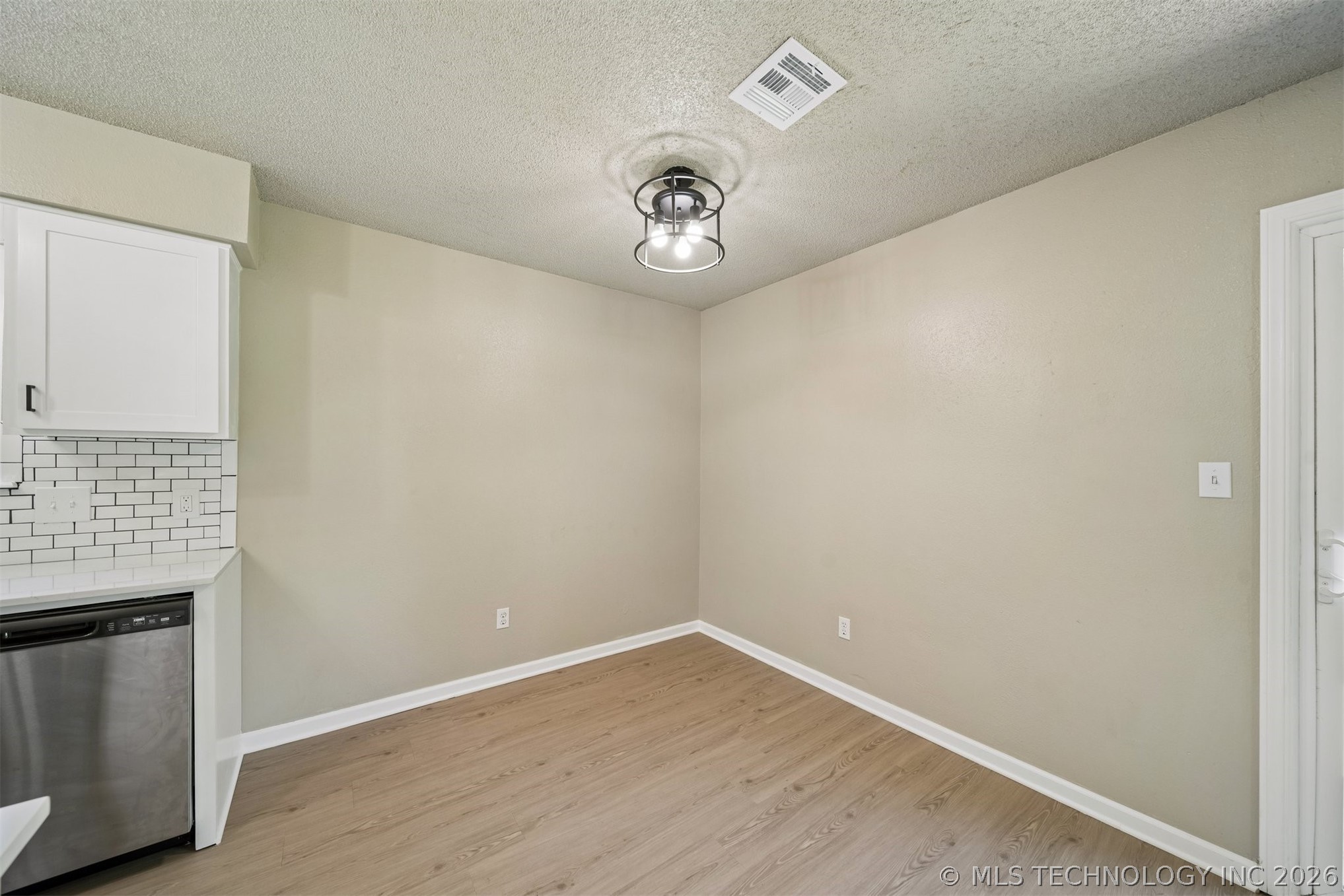 9231 E 58th Street Property Photo 11
