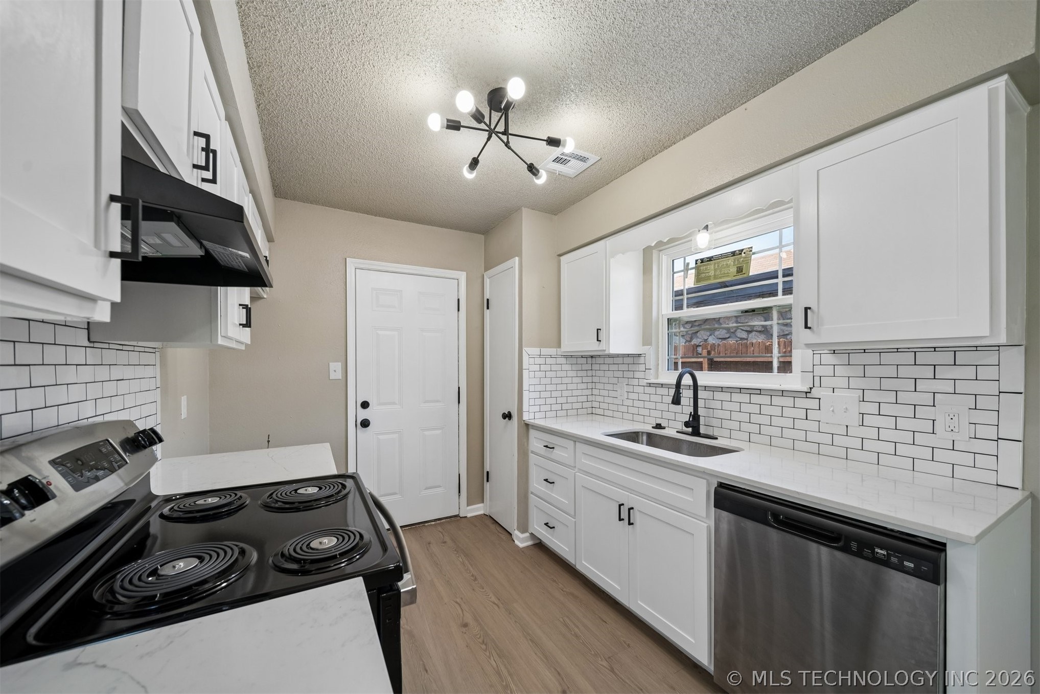 9231 E 58th Street Property Photo 14