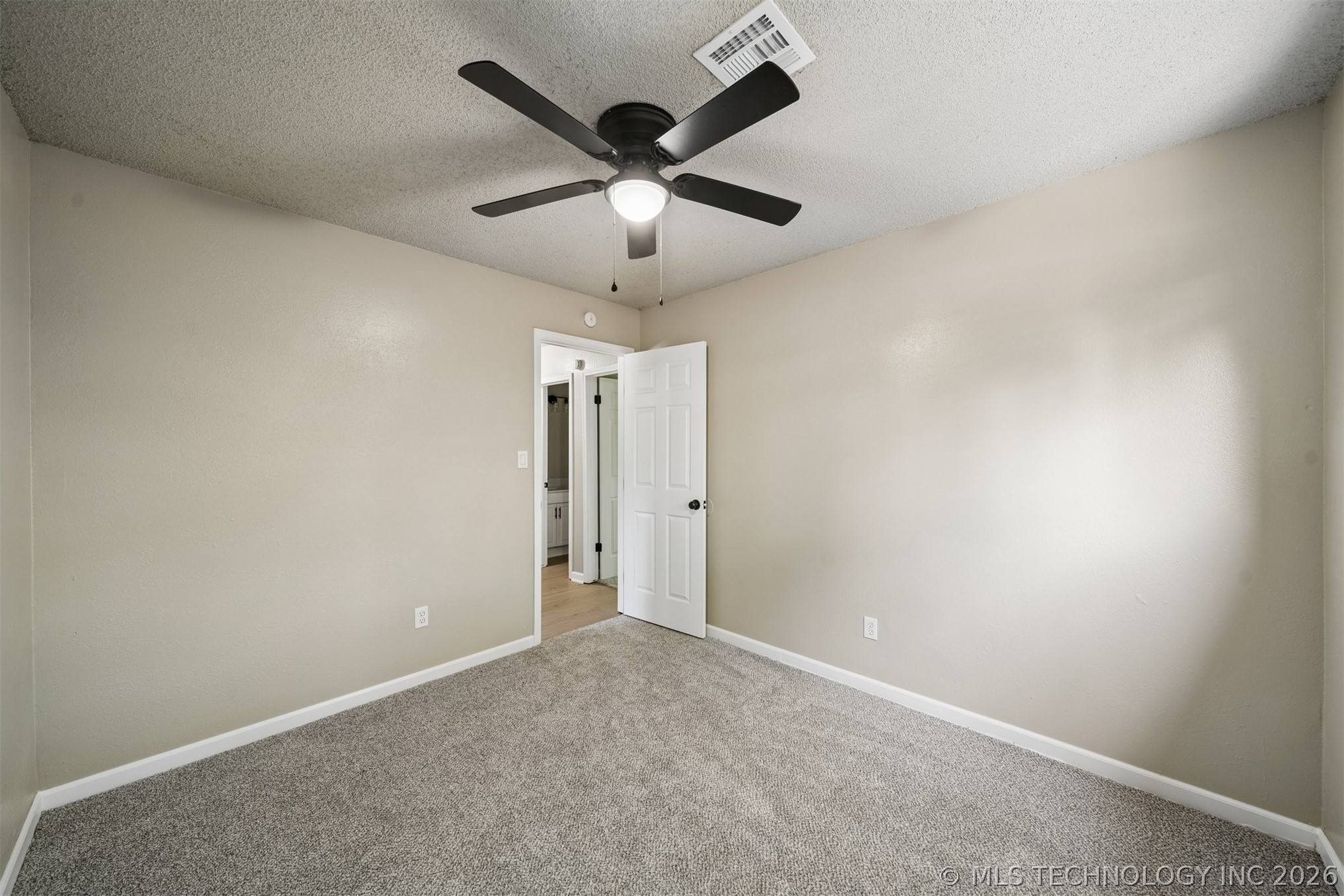 9231 E 58th Street Property Photo 23