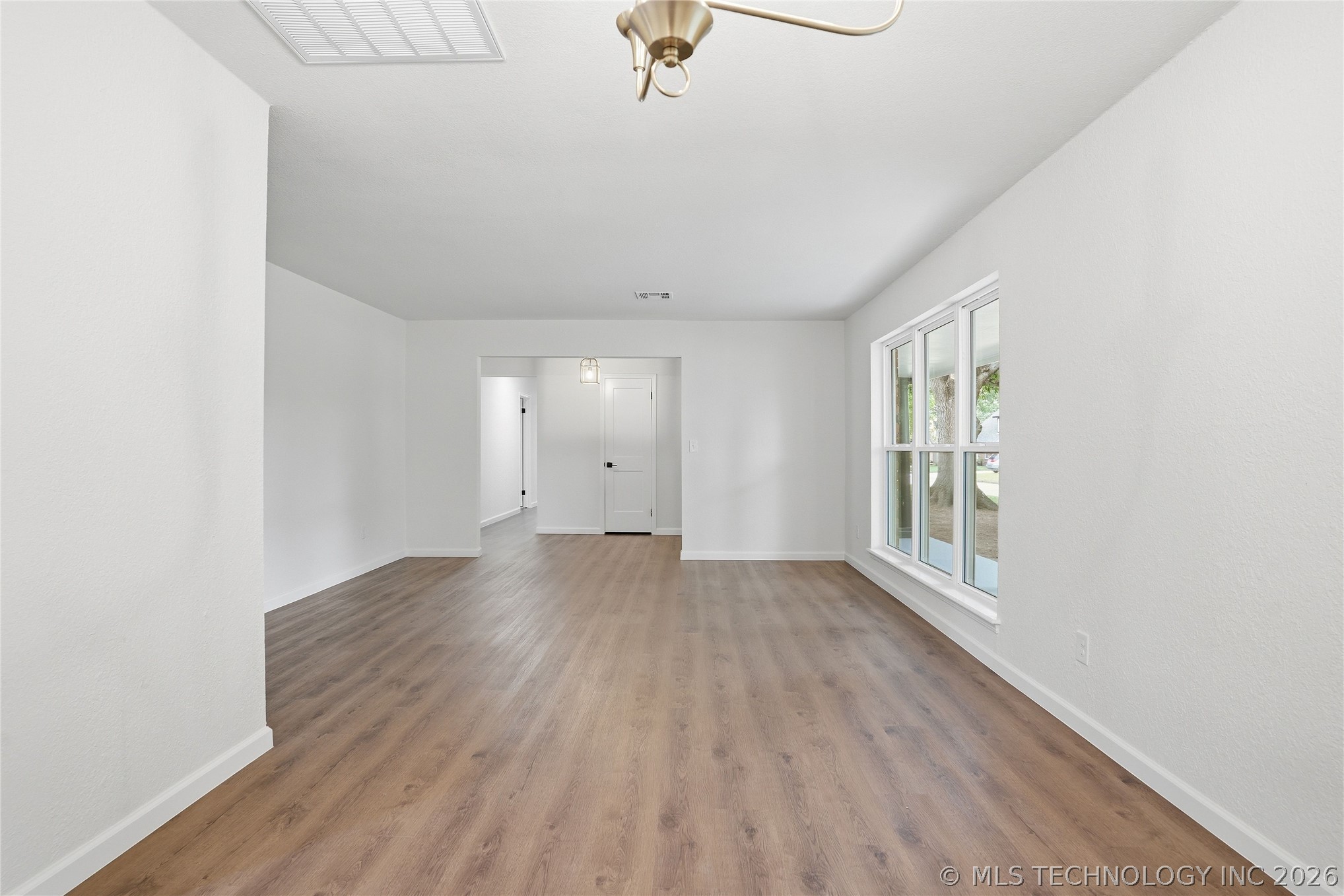 4001 S Maple Avenue Property Photo 14