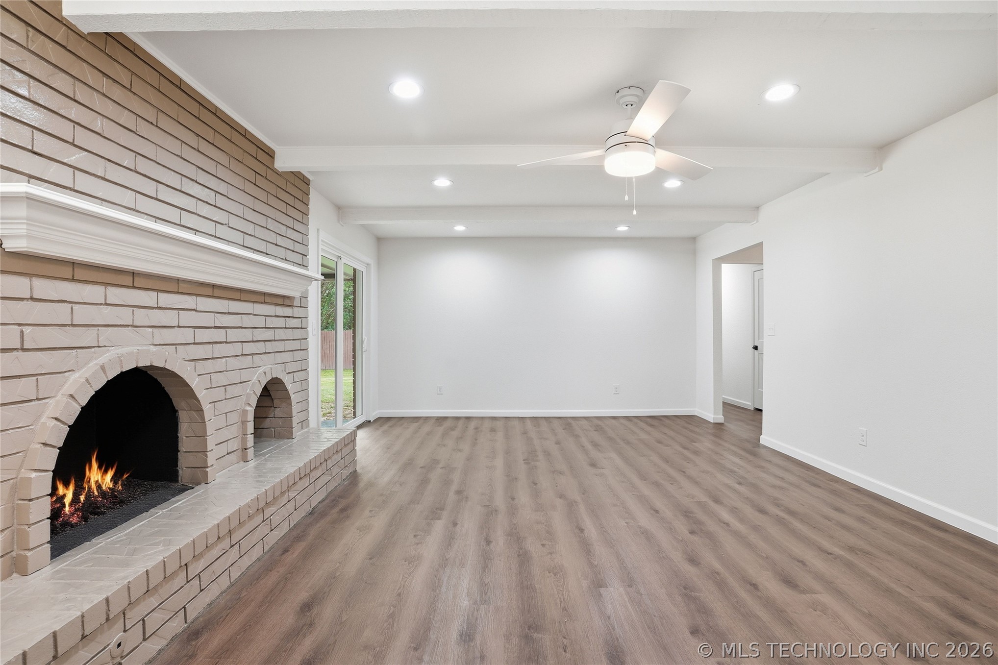 4001 S Maple Avenue Property Photo 17