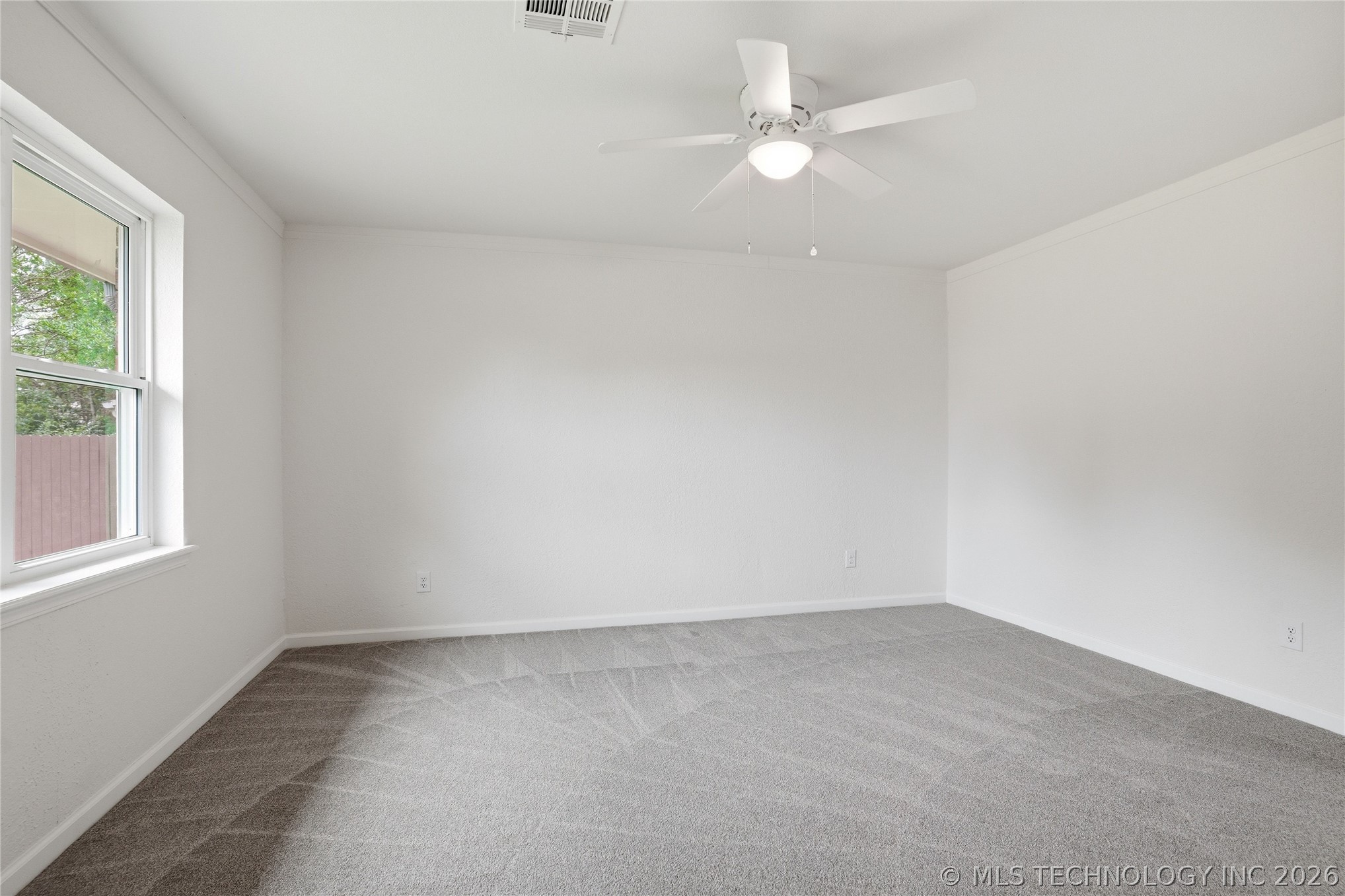 4001 S Maple Avenue Property Photo 33