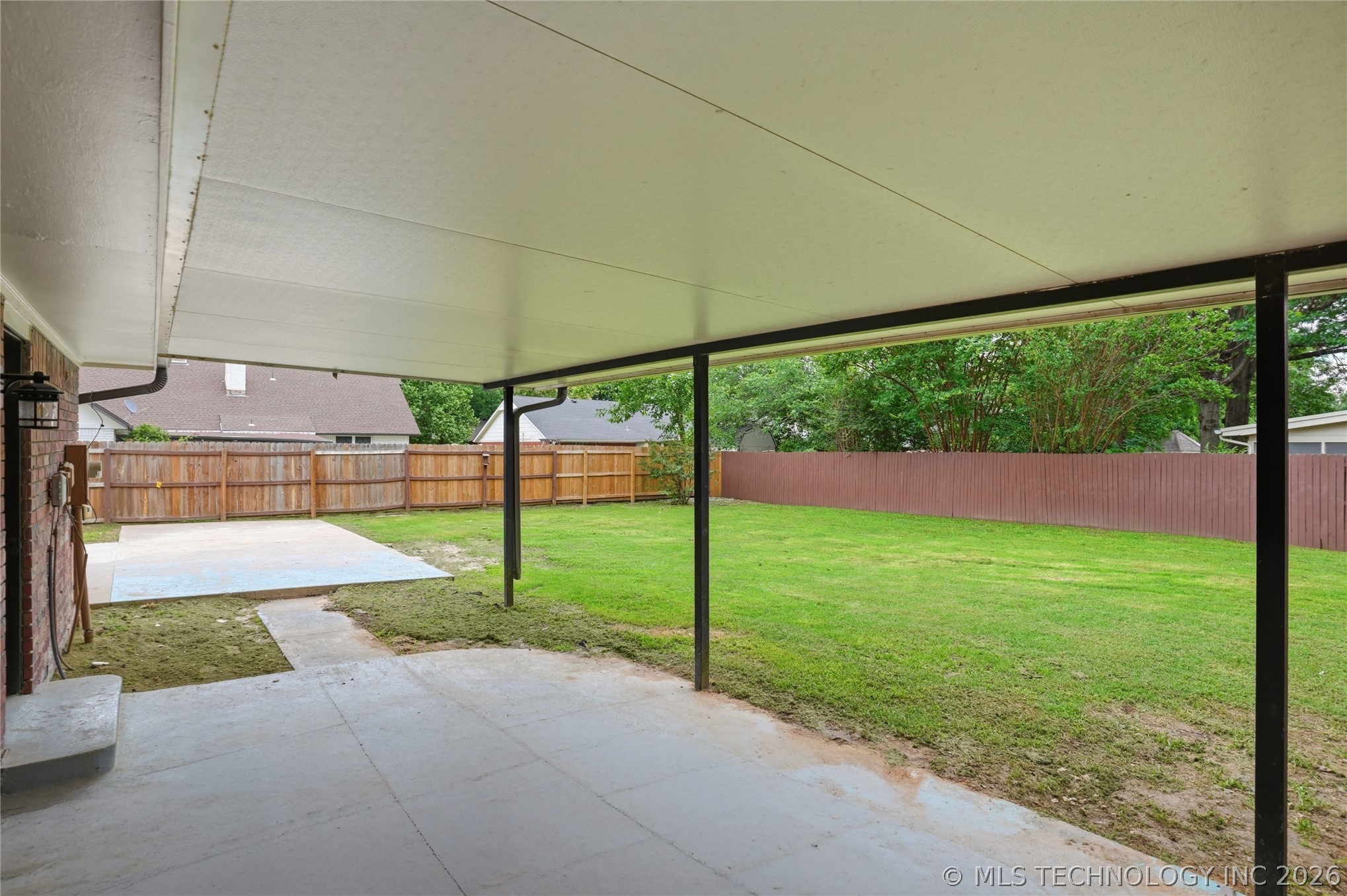 4001 S Maple Avenue Property Photo 37