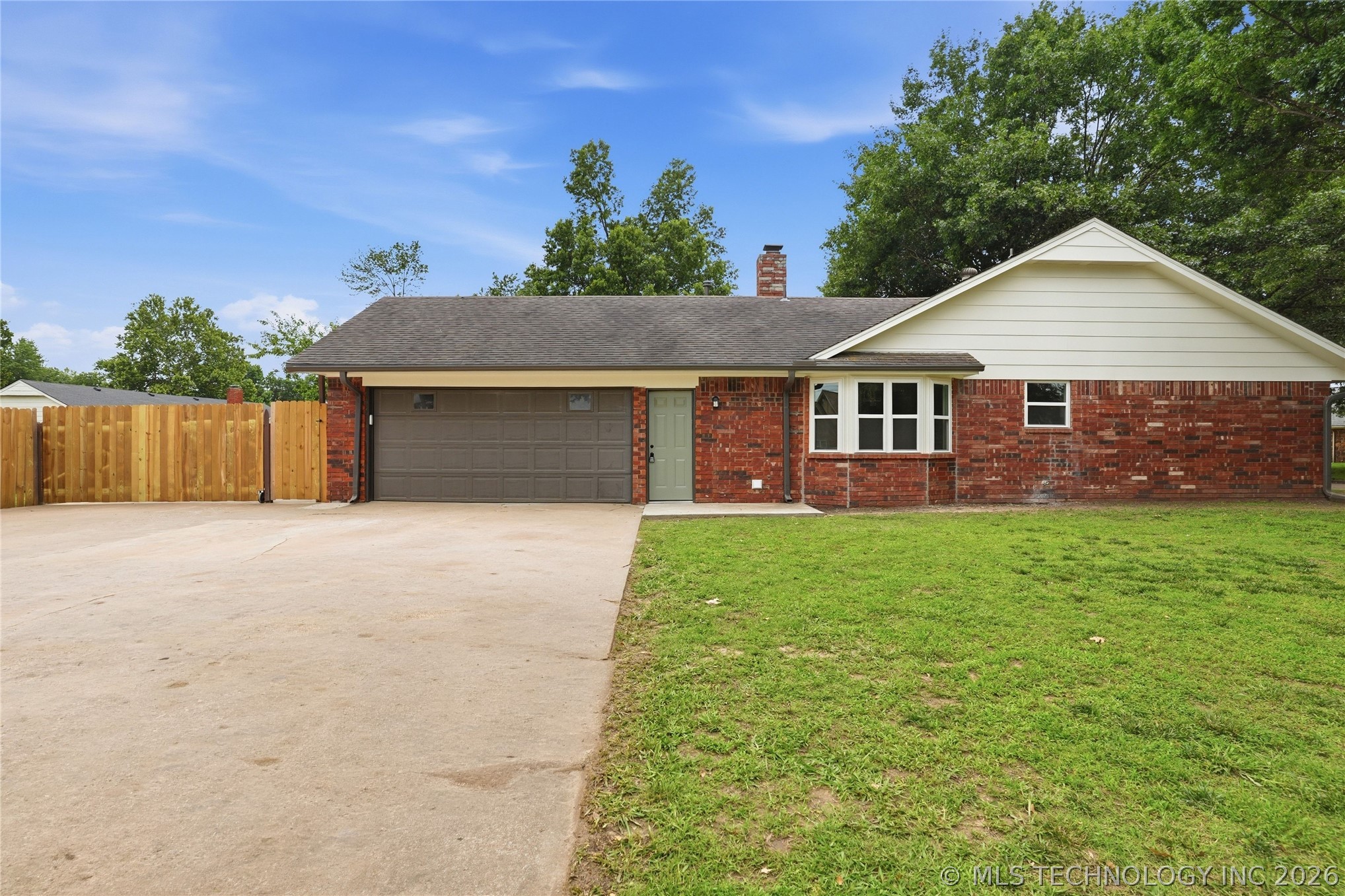 4001 S Maple Avenue Property Photo 41