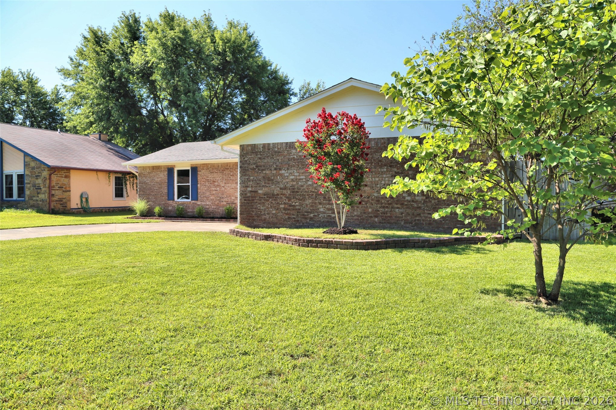 1262 E 140th Street Property Photo 4