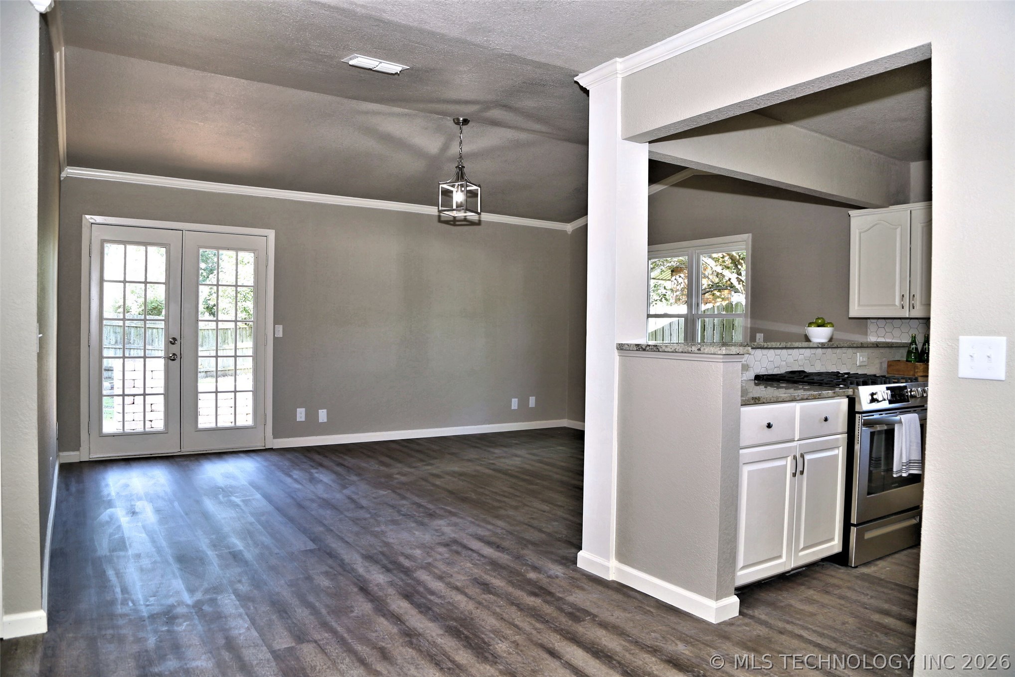 1262 E 140th Street Property Photo 7