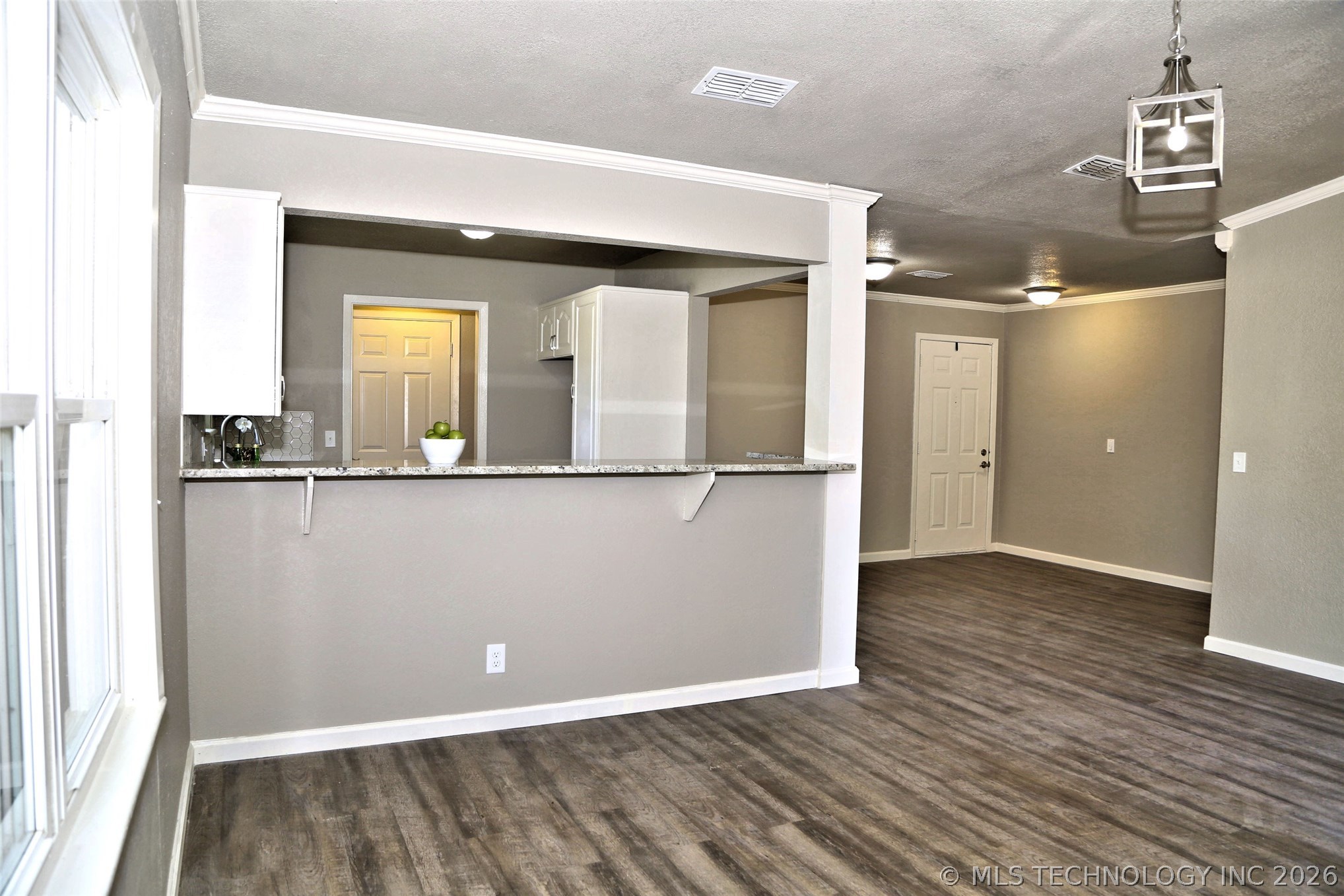1262 E 140th Street Property Photo 10