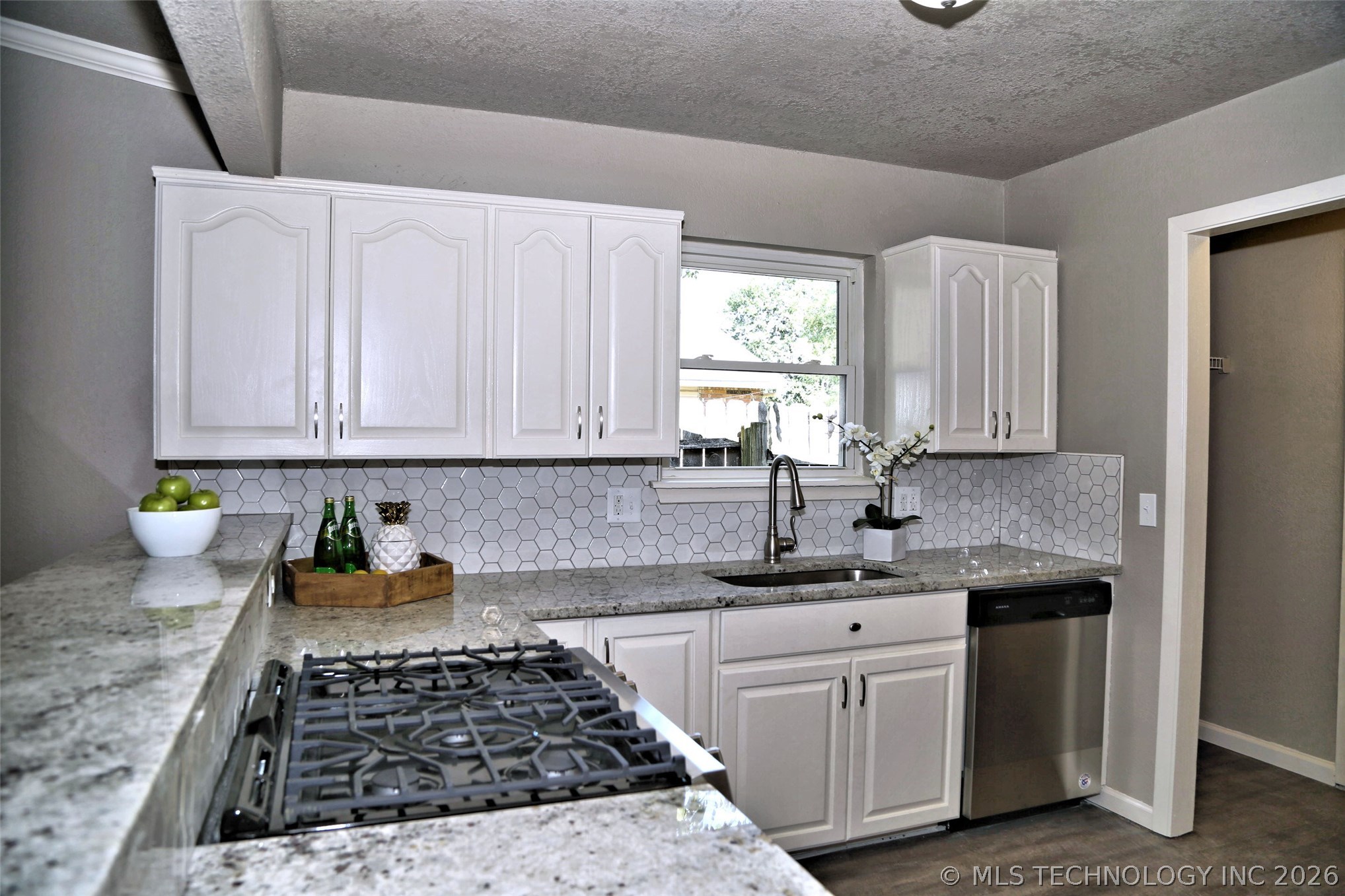 1262 E 140th Street Property Photo 12