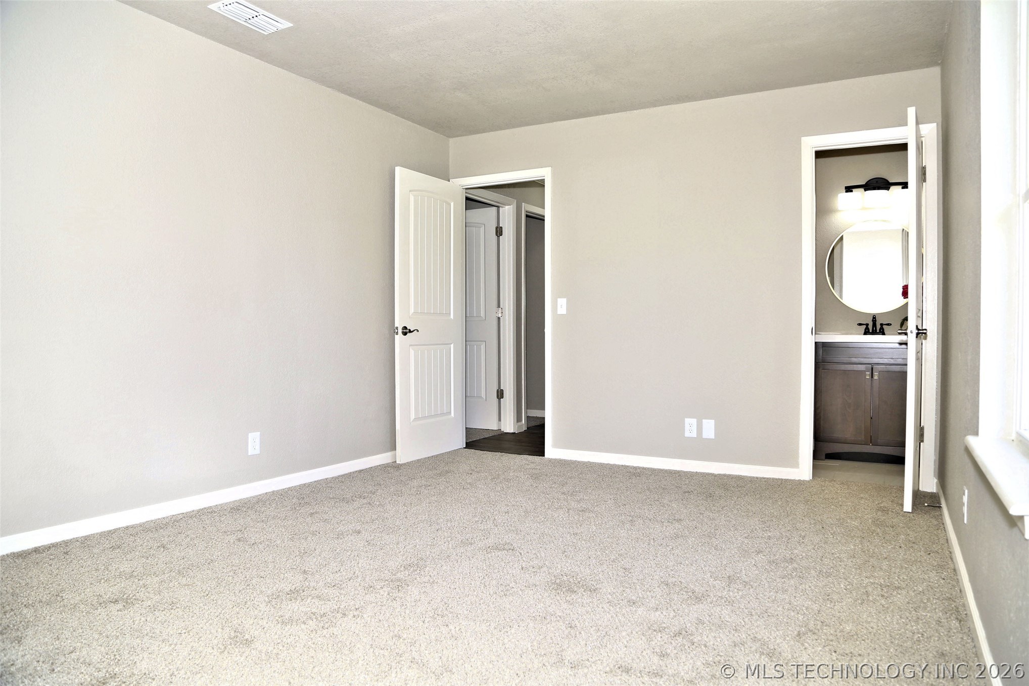 1262 E 140th Street Property Photo 21