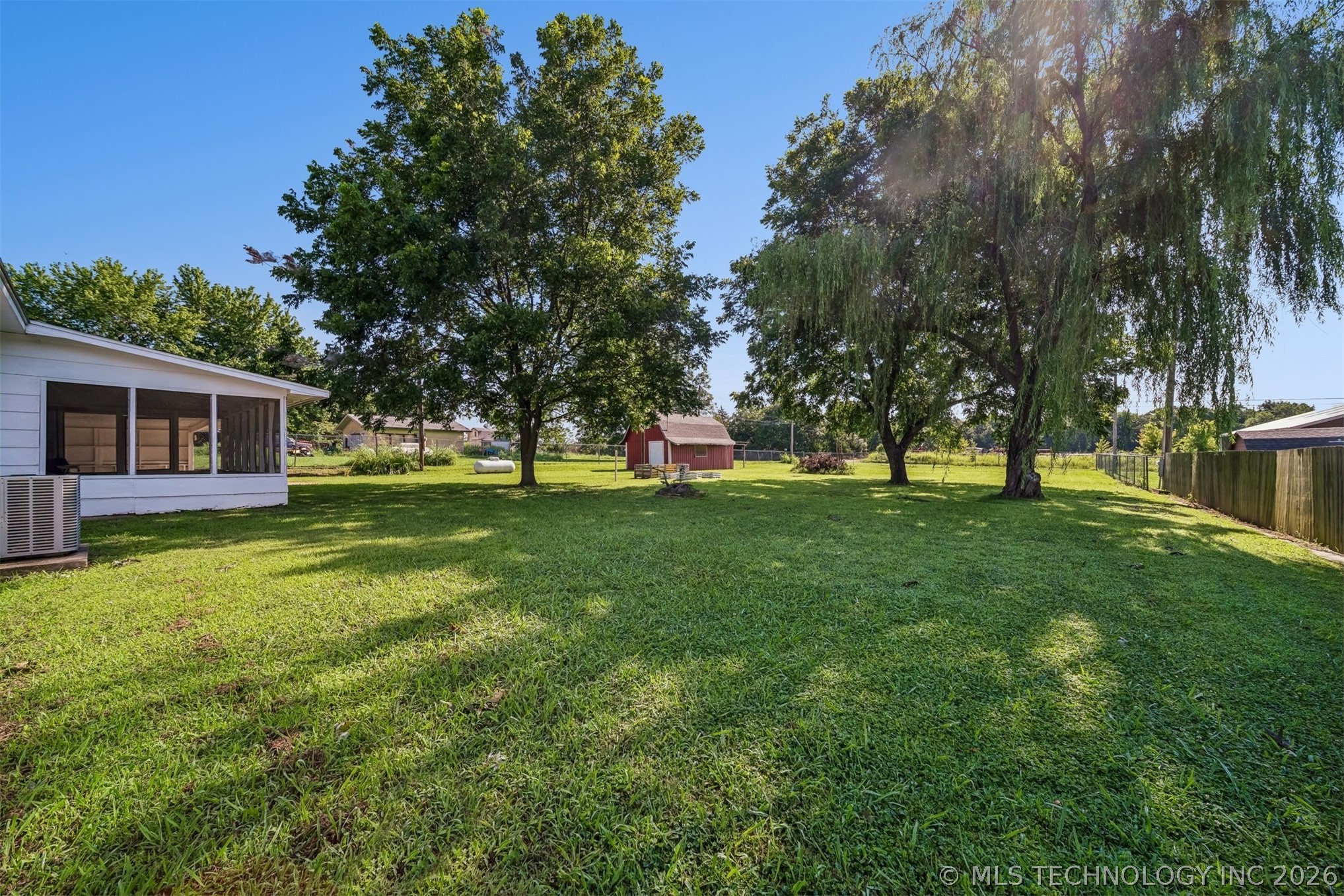 801 S D And H Street Property Photo 33