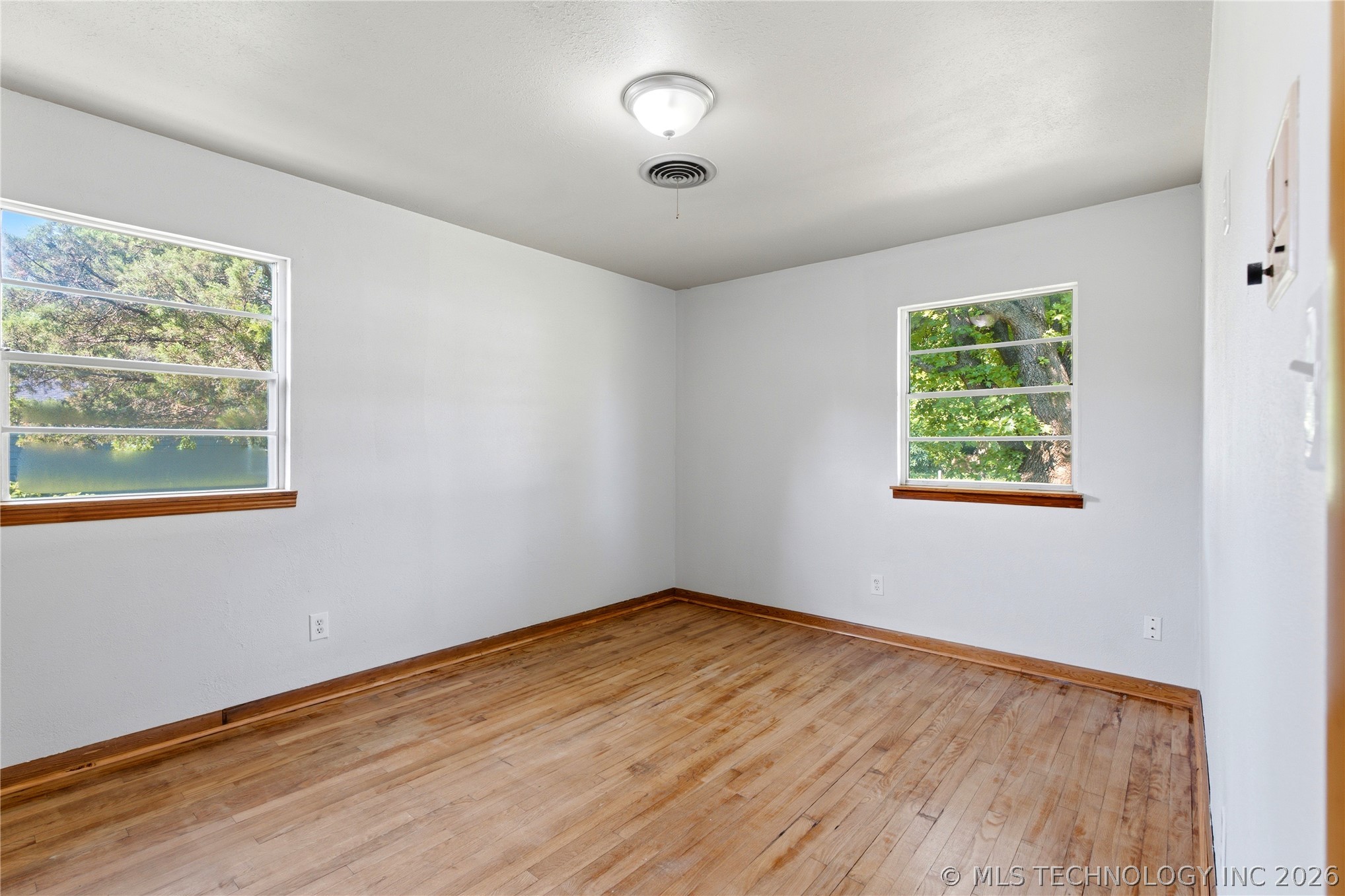 705 S State Street Property Photo 6