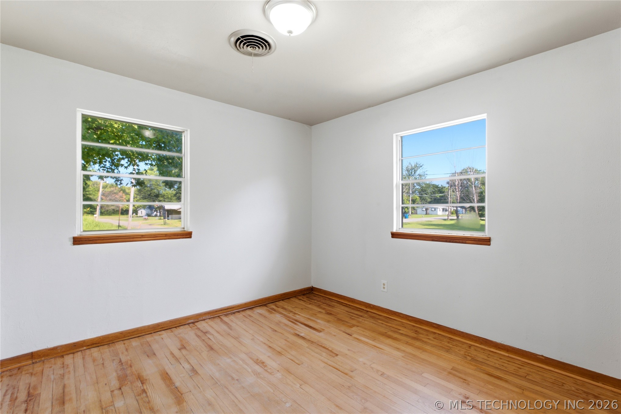 705 S State Street Property Photo 8