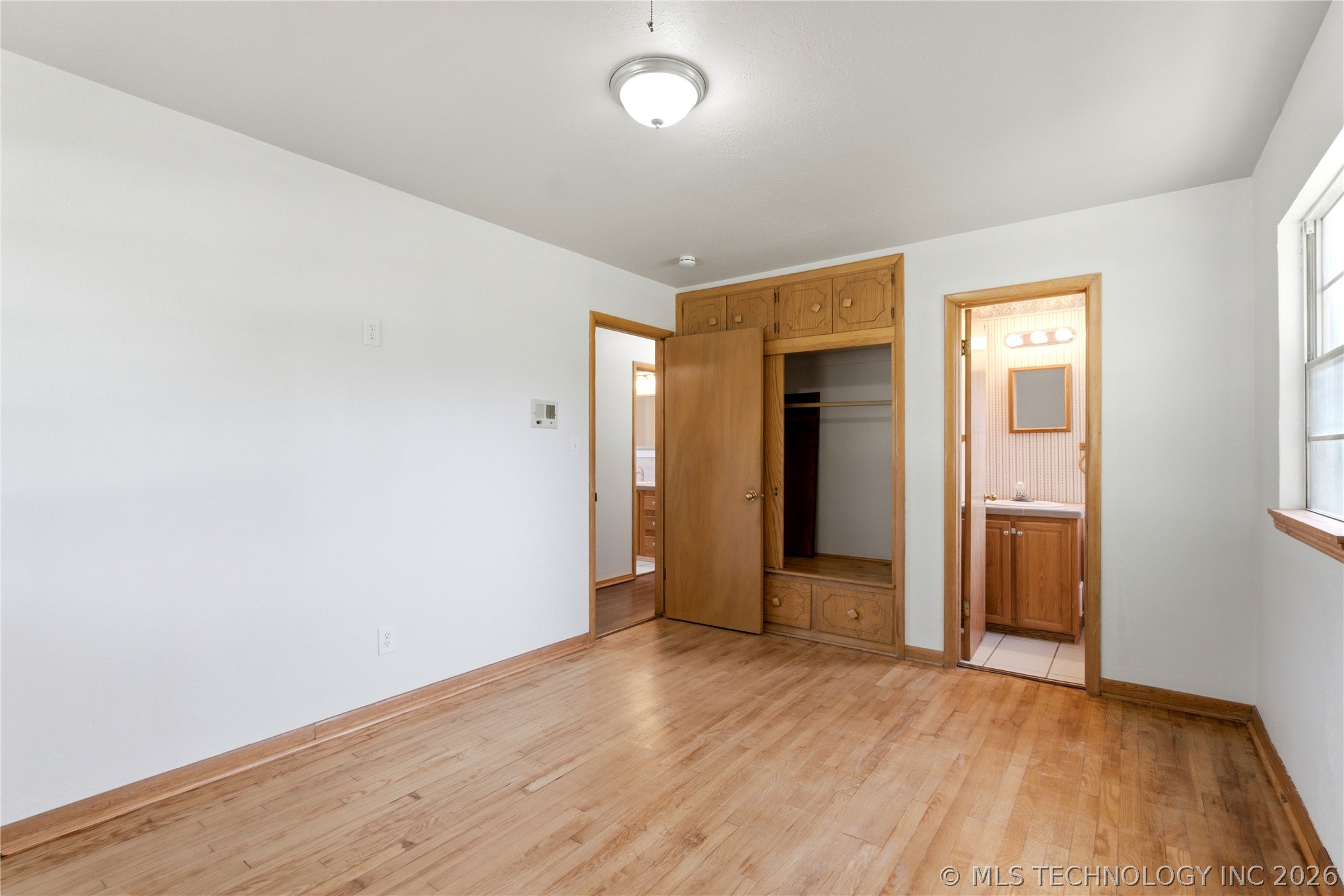 705 S State Street Property Photo 9