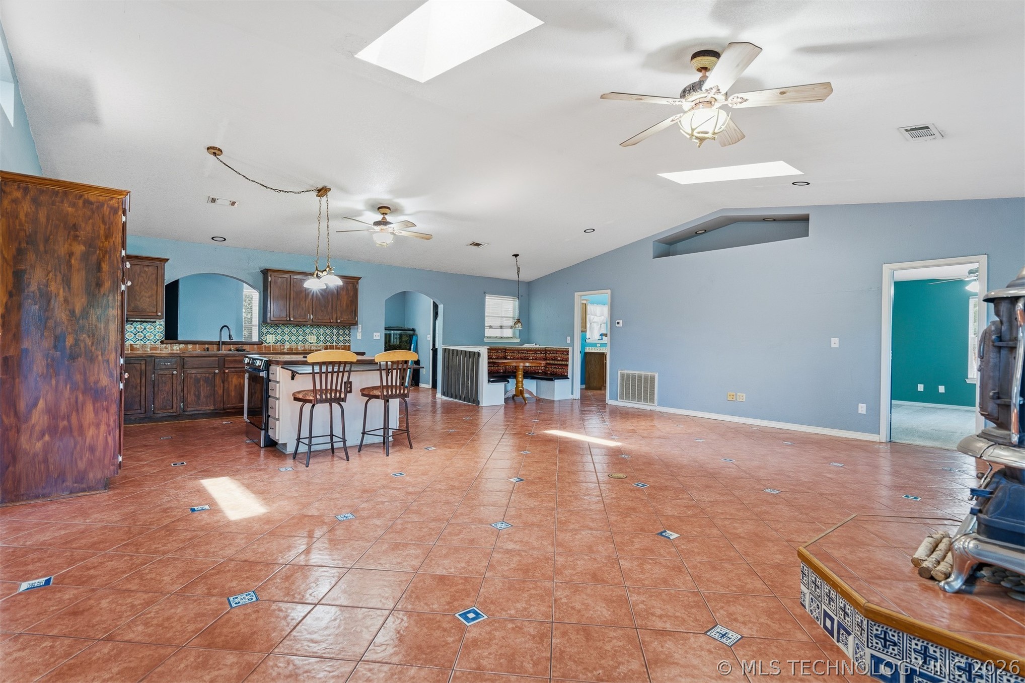 3670 Sleepy Hollow Road Property Photo 6