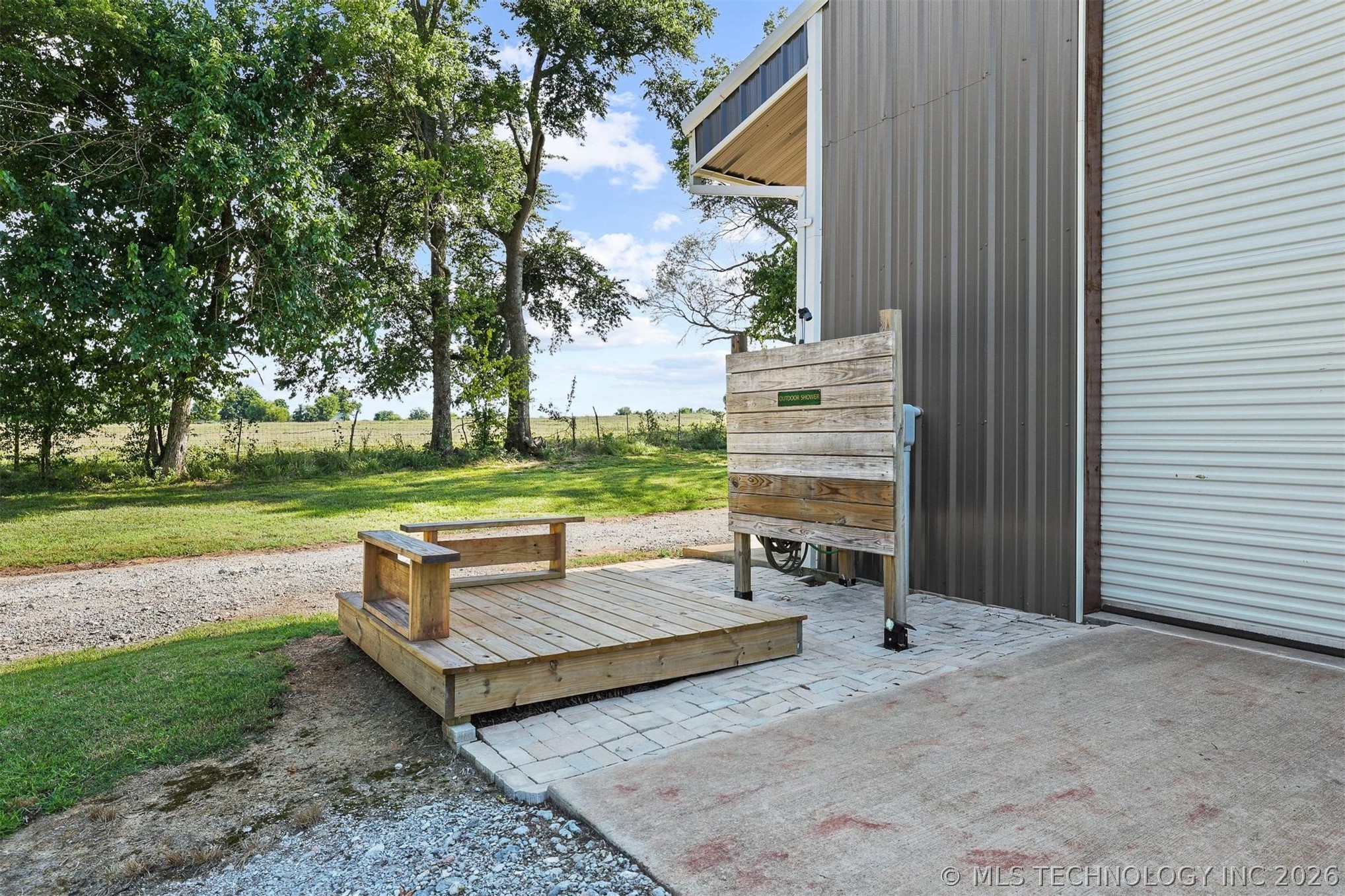 1552 Green Acres Road Property Photo 24