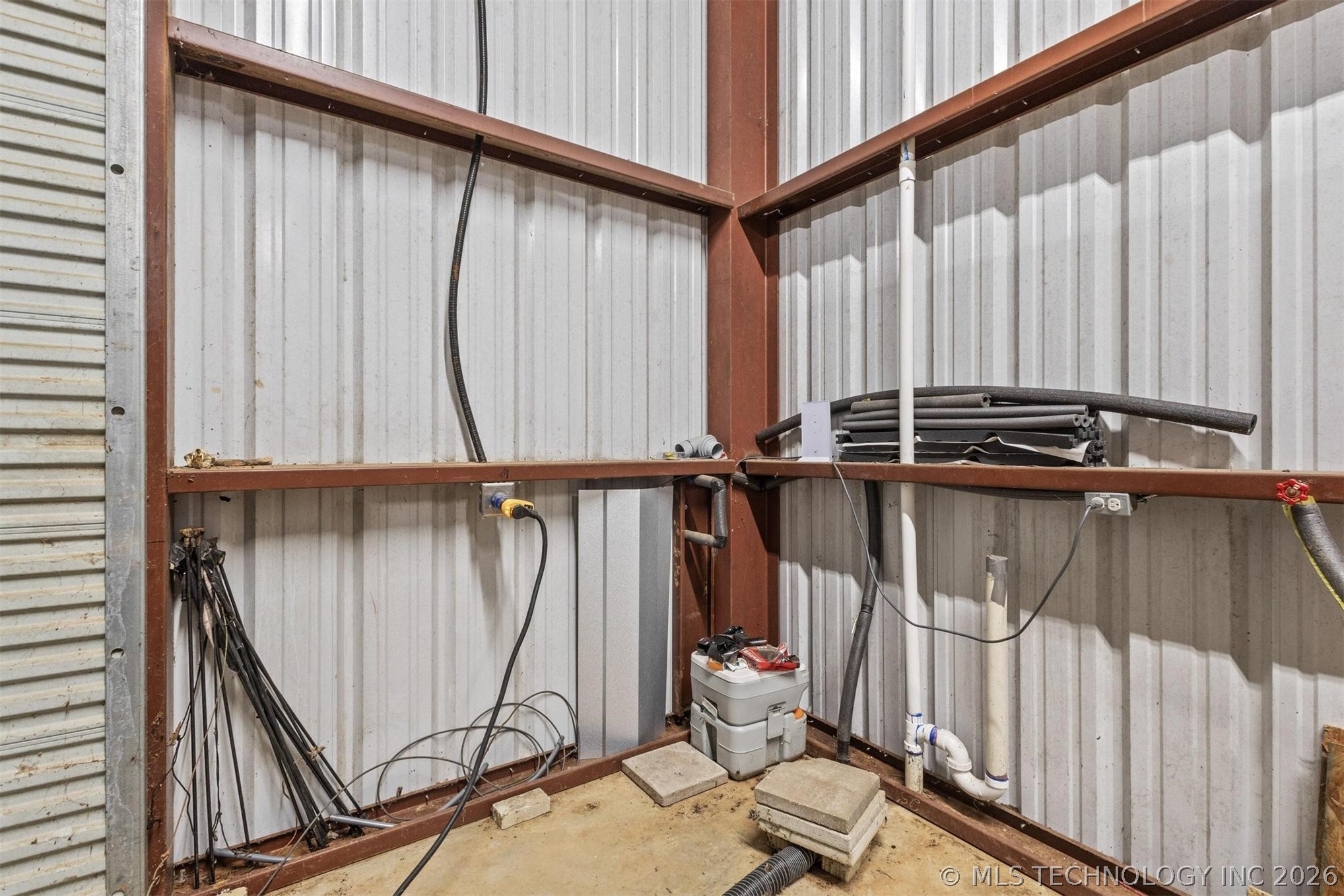 1552 Green Acres Road Property Photo 30