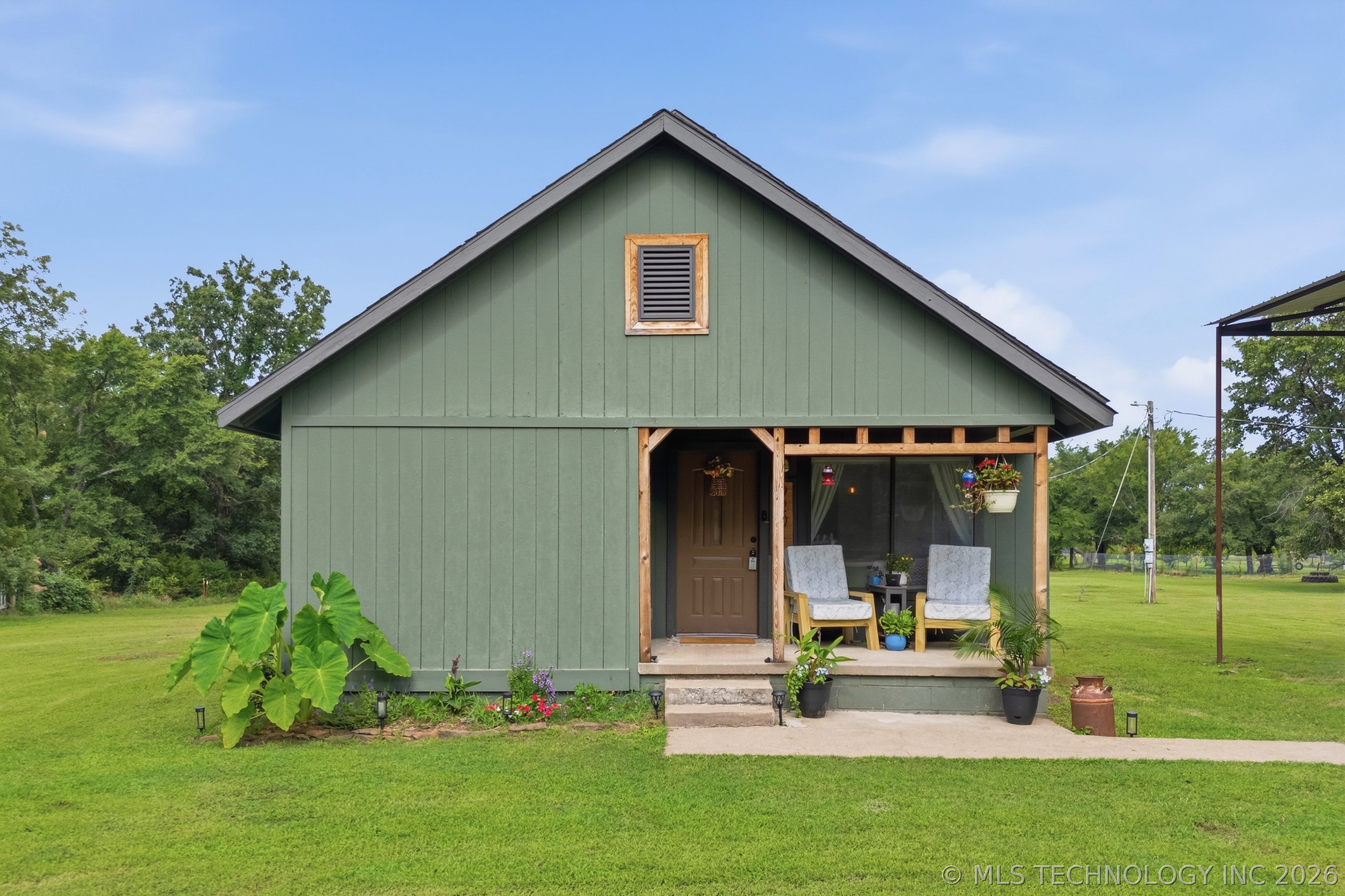 9201 N 156 Road Property Photo 1