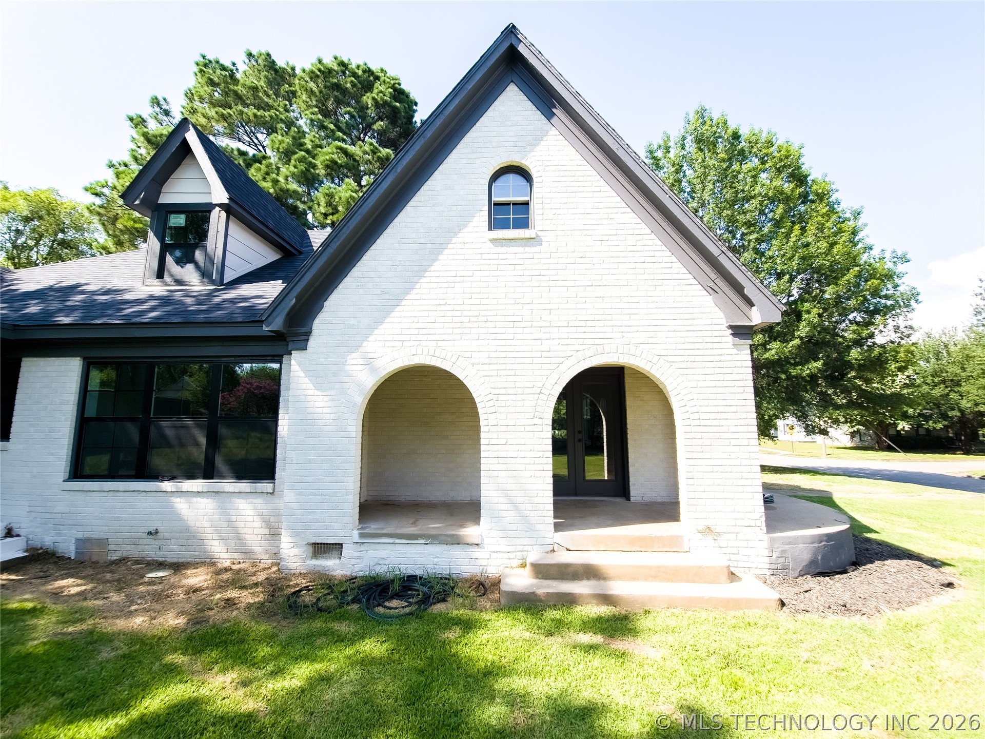 223 N 10th Property Photo 7