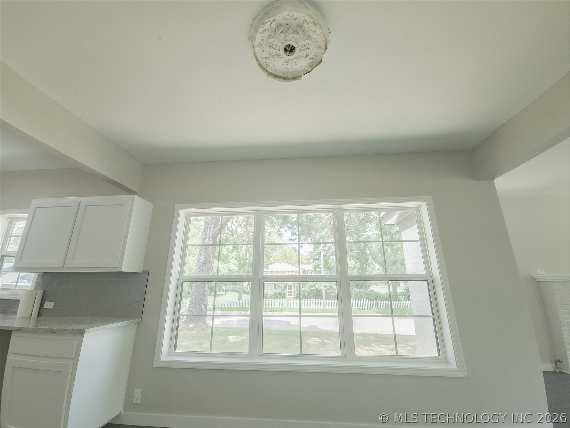 223 N 10th Property Photo 17