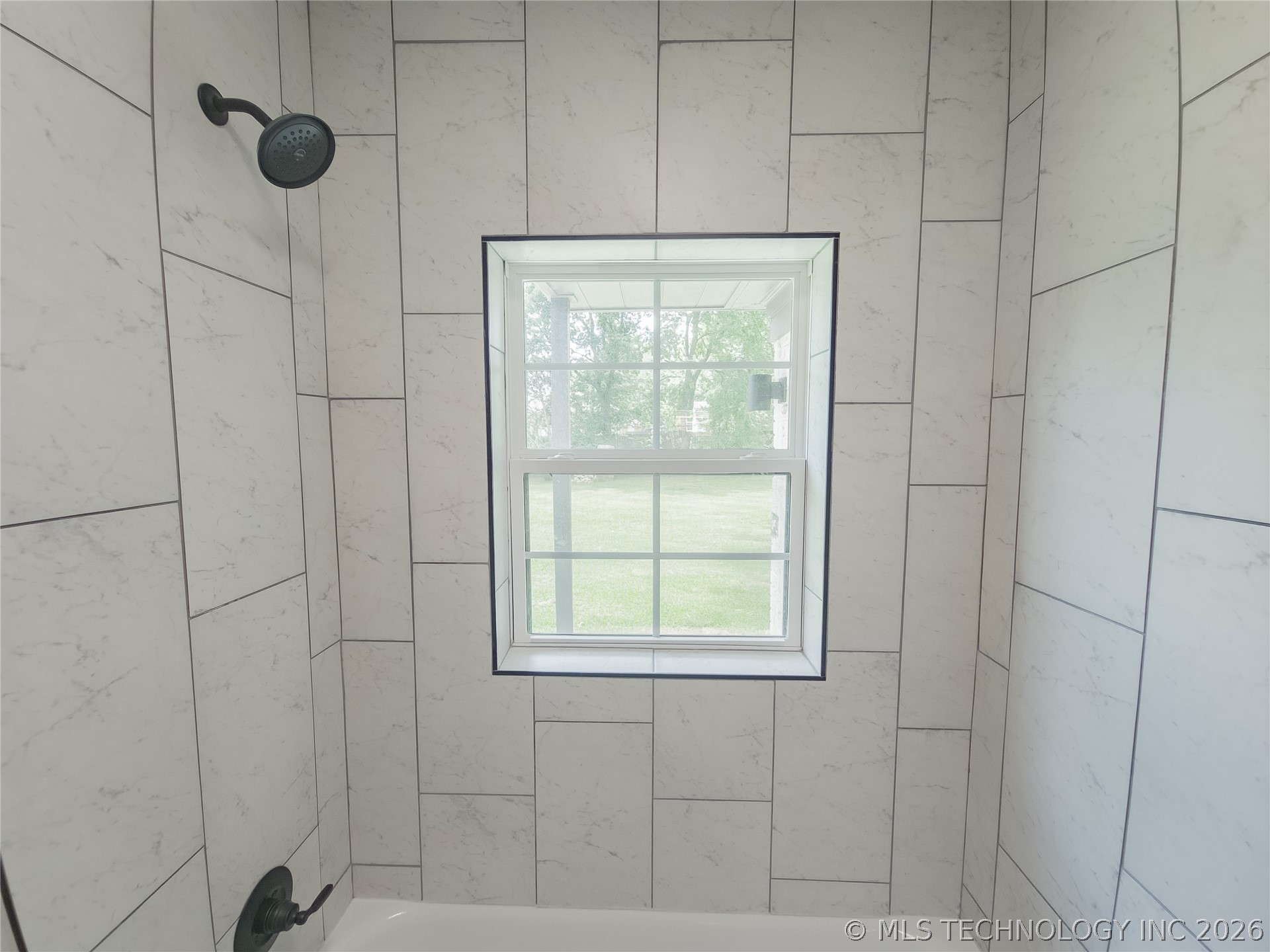 223 N 10th Property Photo 23