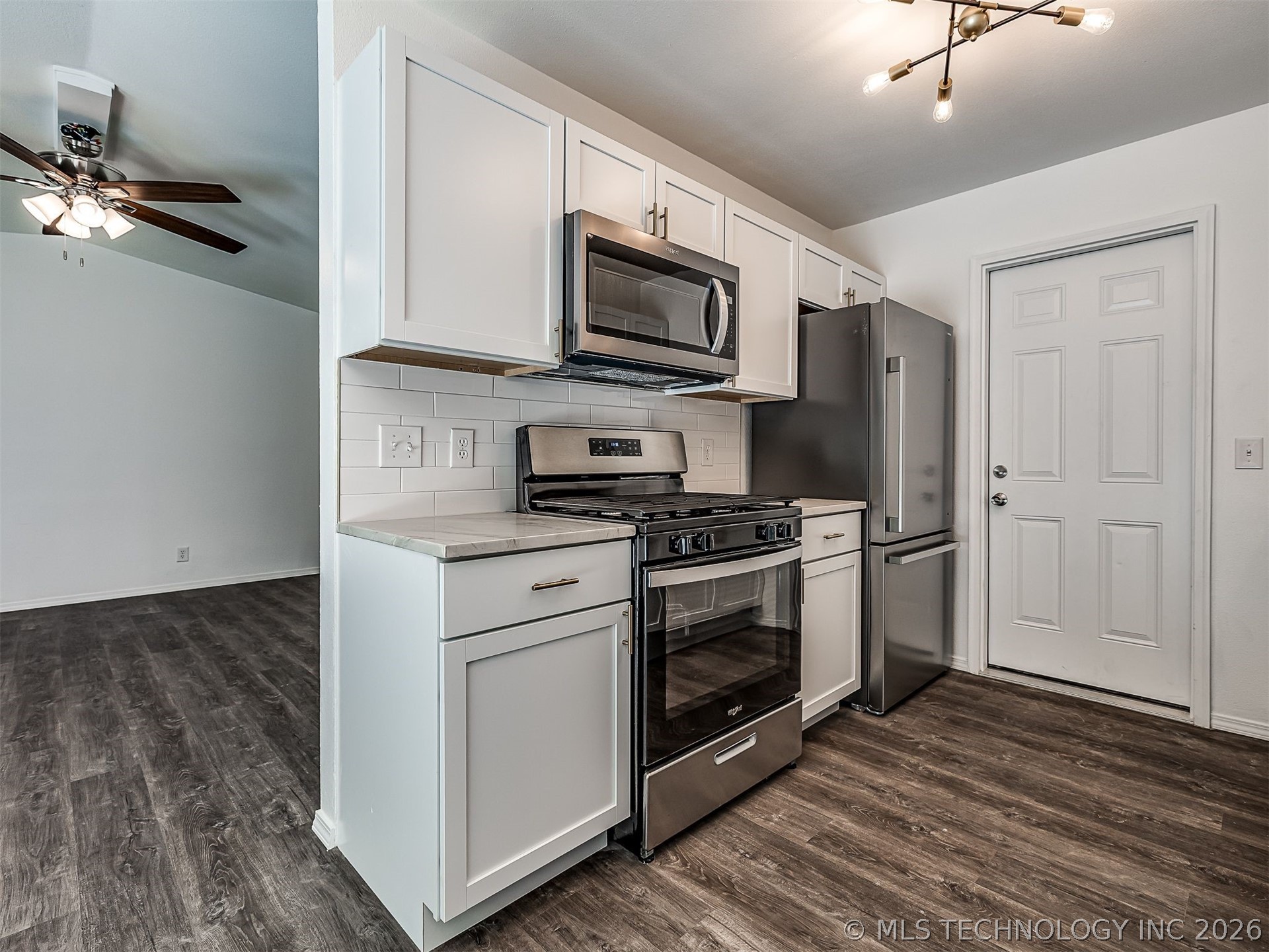 4305 S 1st Place Property Photo 19
