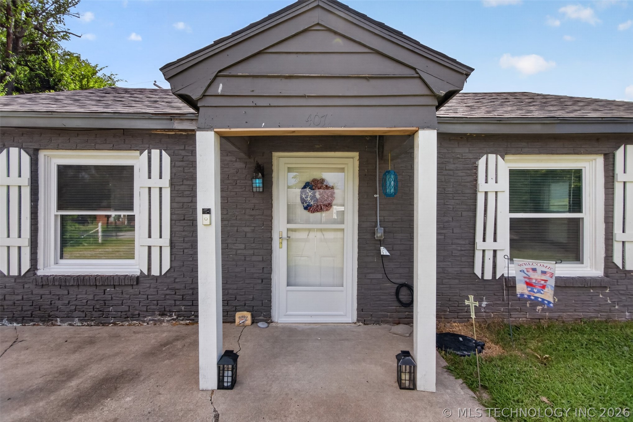 407 N Ora Property Photo 5