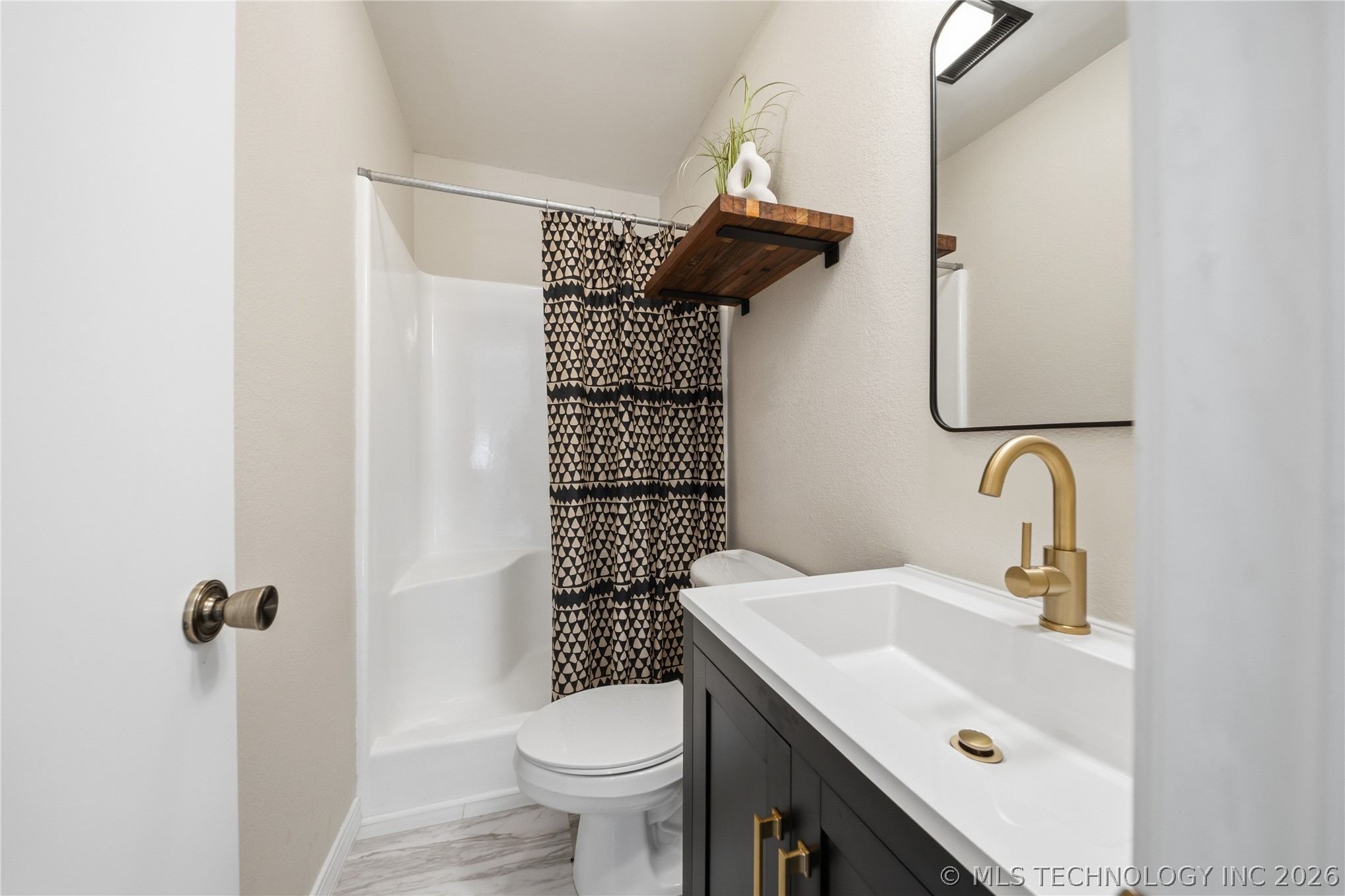 1819 S Overlook Drive Property Photo 12
