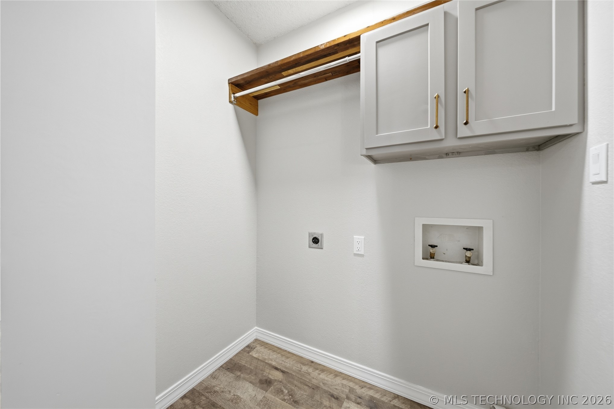 1819 S Overlook Drive Property Photo 15