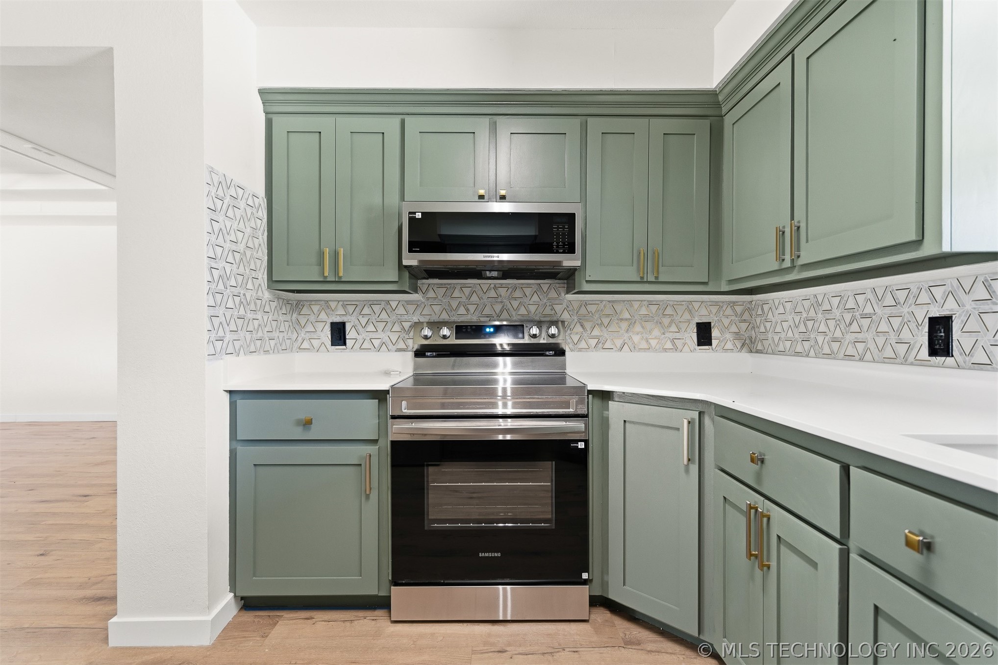 1604 Southern Hills Property Photo 11