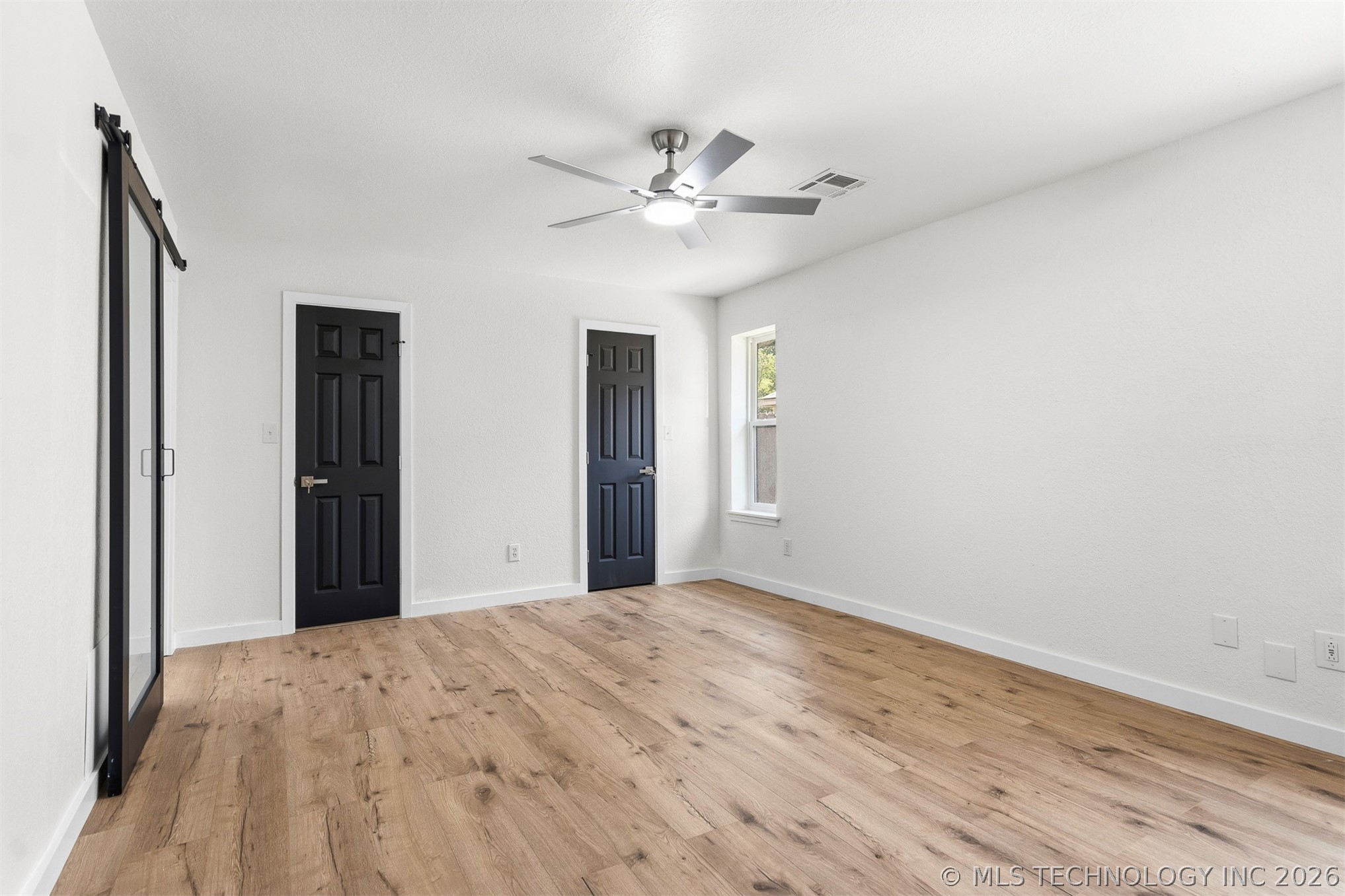 1604 Southern Hills Property Photo 13