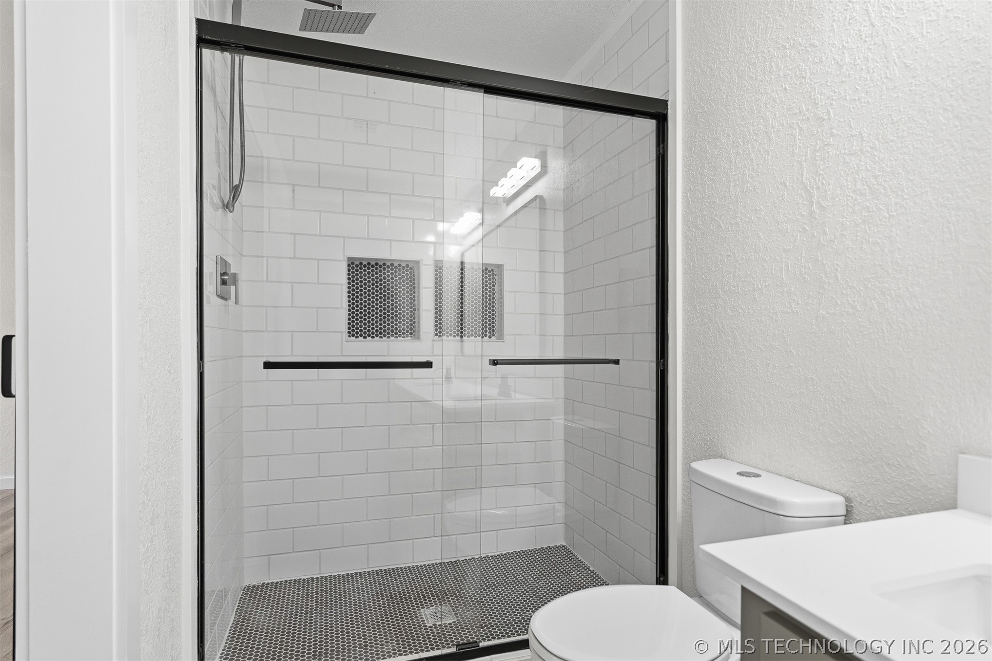 1604 Southern Hills Property Photo 17