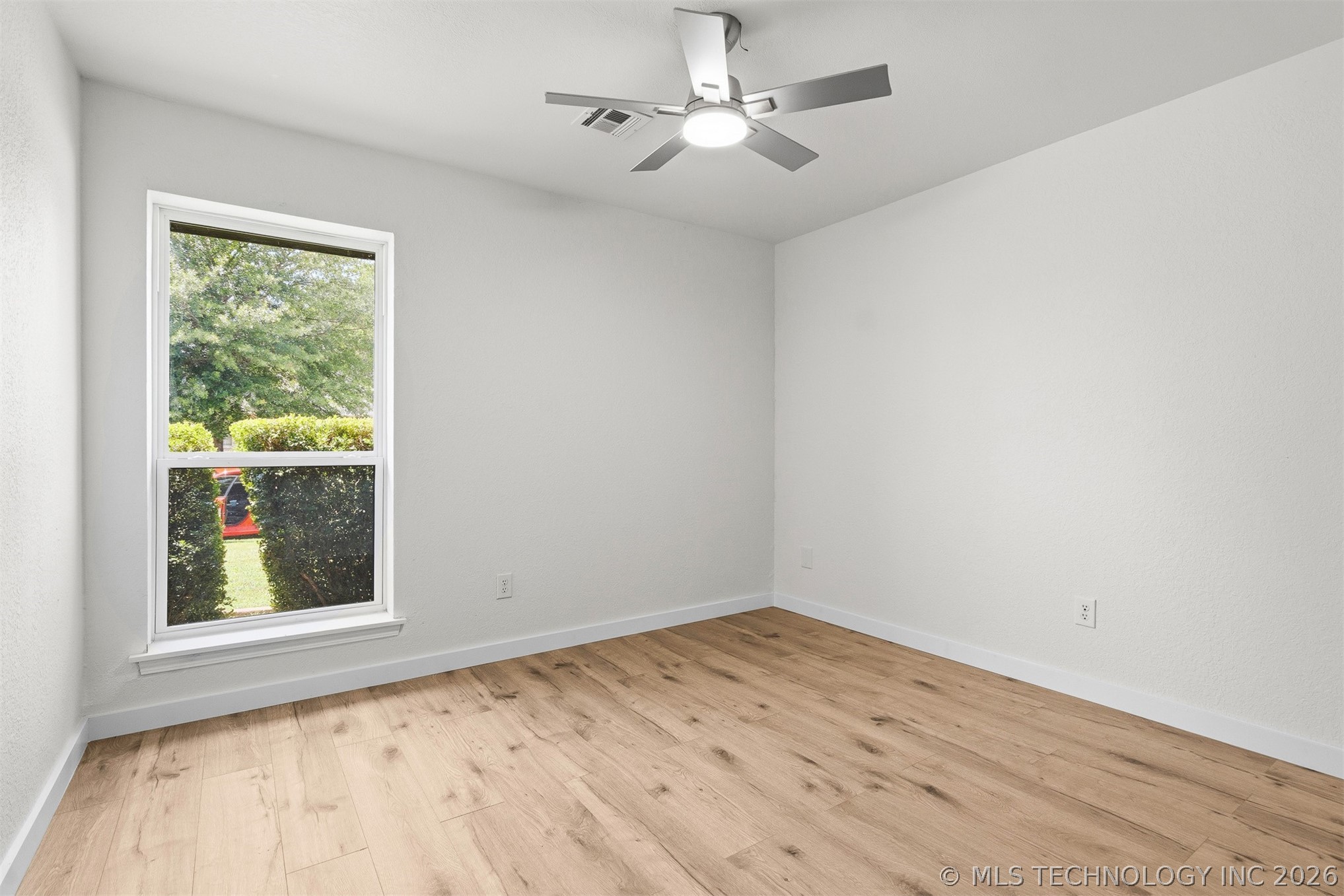 1604 Southern Hills Property Photo 22
