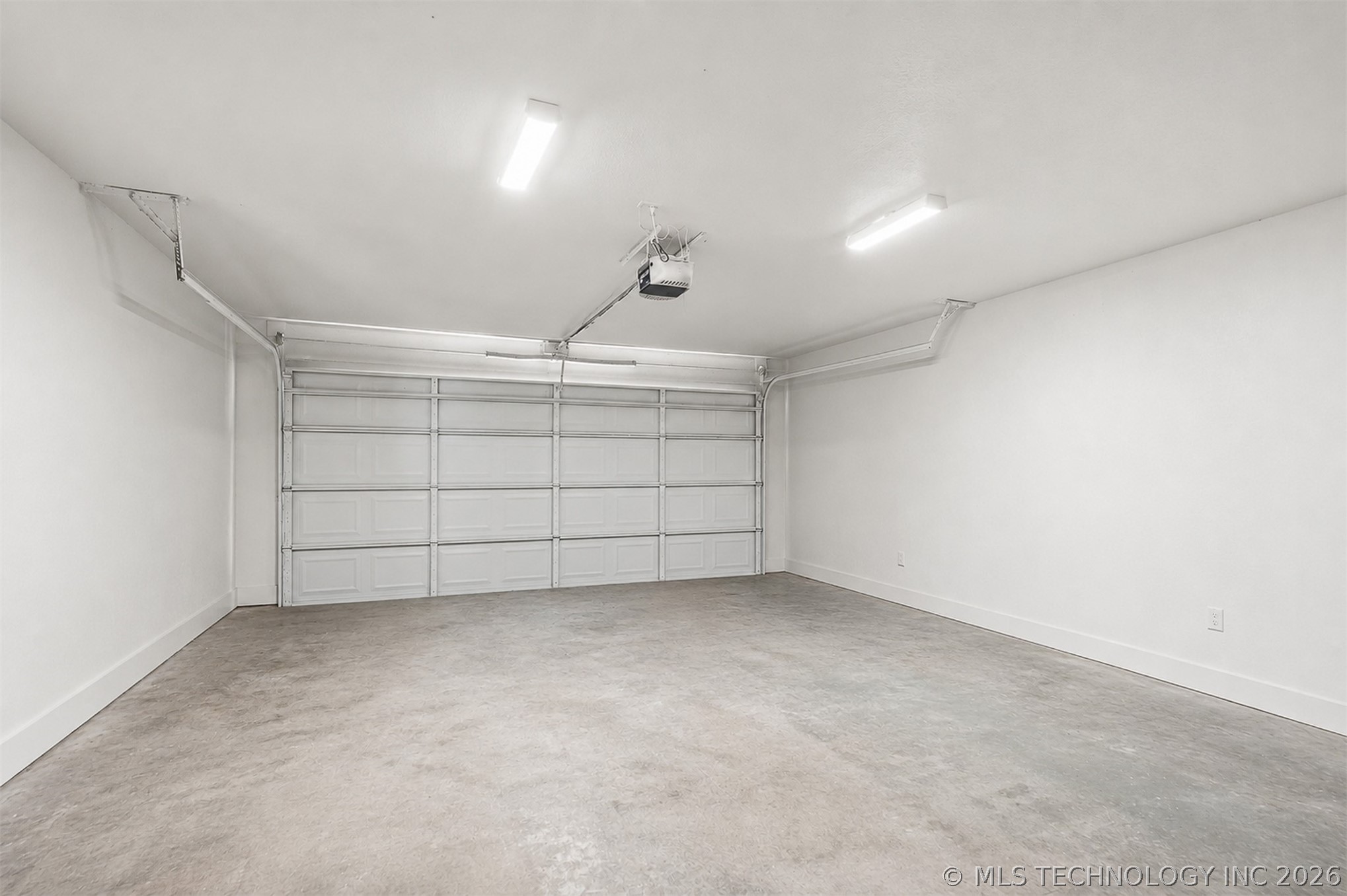 1604 Southern Hills Property Photo 25